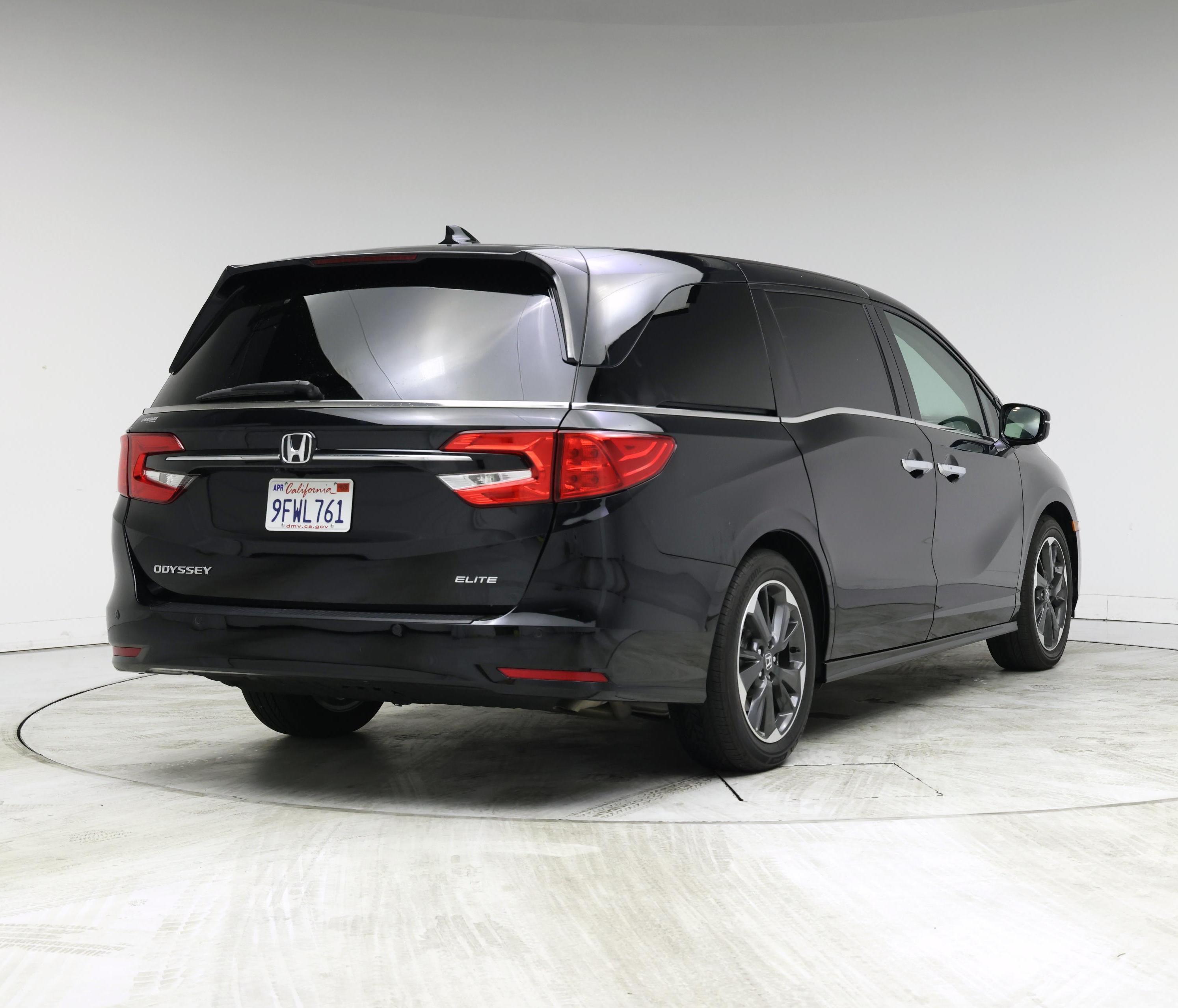 Thumbnail: 2023 Honda Odyssey - 8