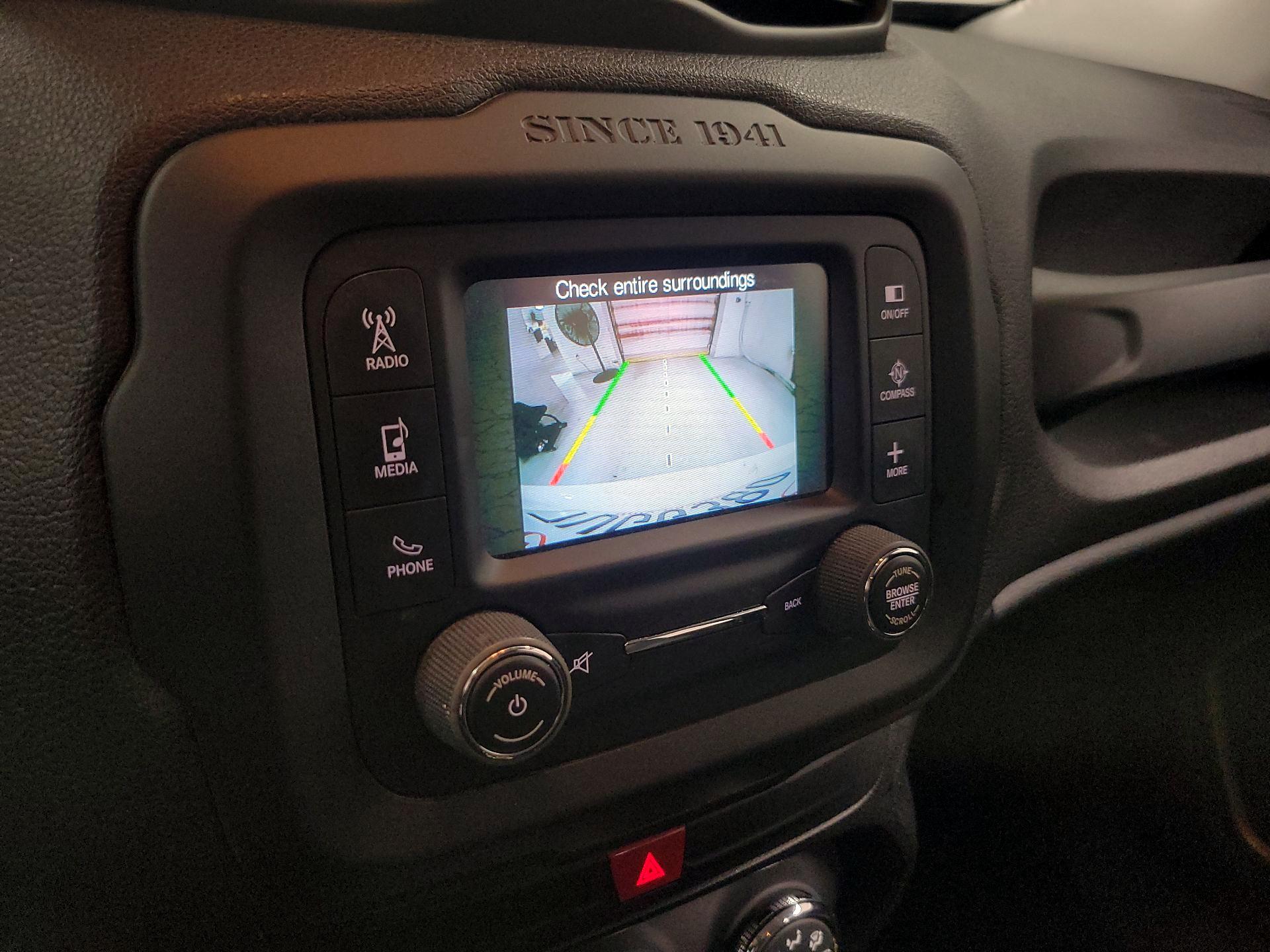 Thumbnail: 2016 Jeep Renegade - 13