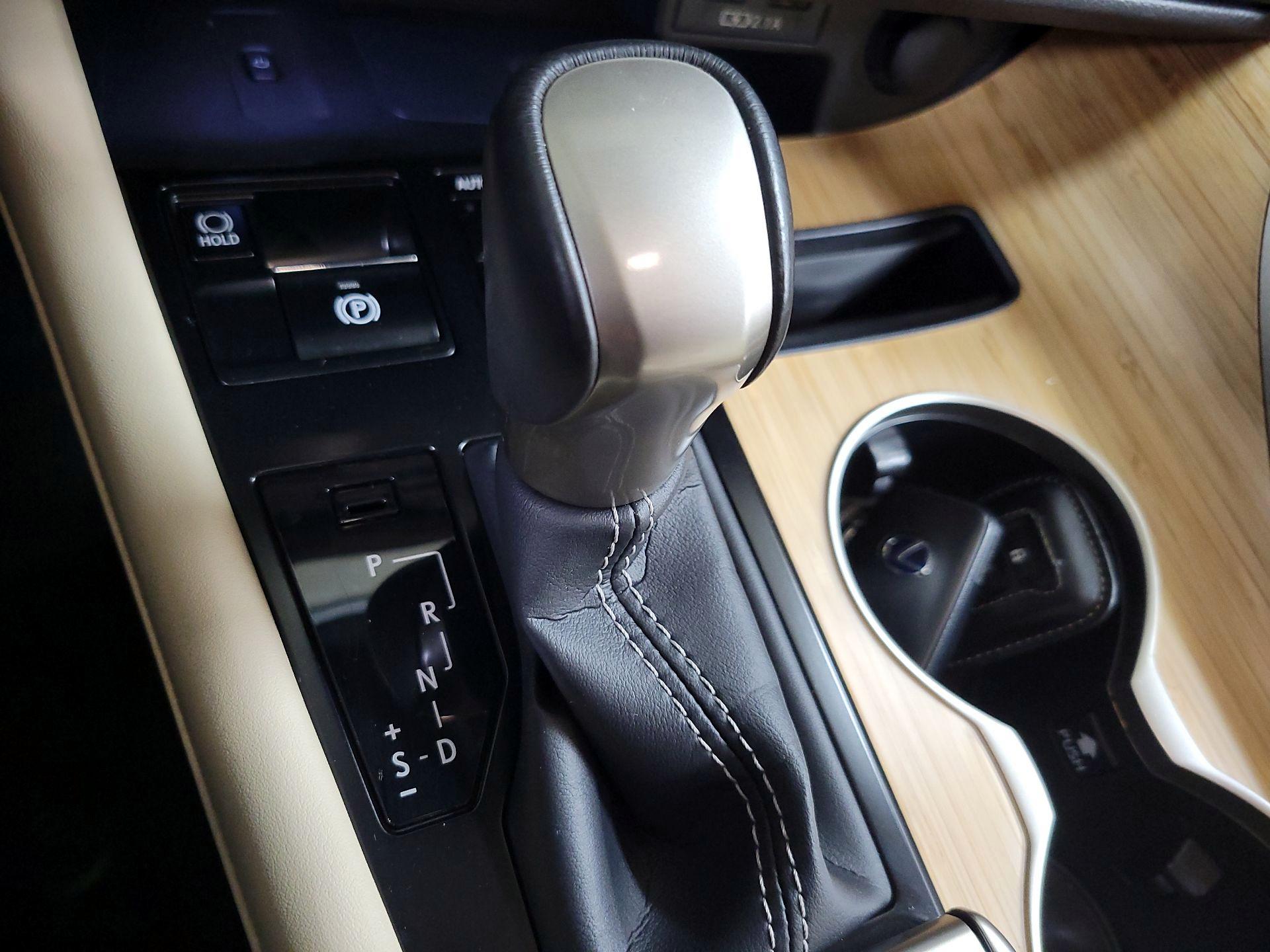 Thumbnail: 2022 Lexus RX - 18