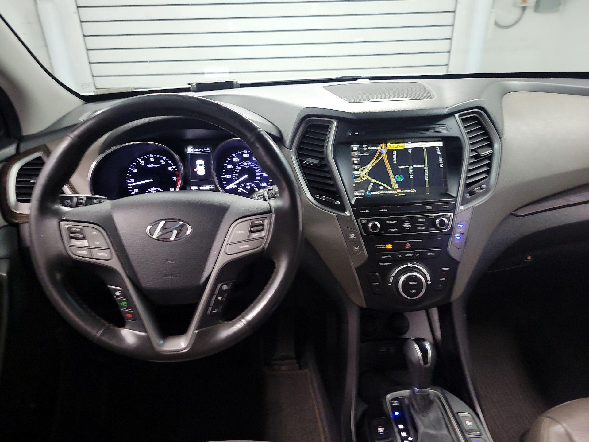 Thumbnail: 2017 Hyundai Santa Fe - 9