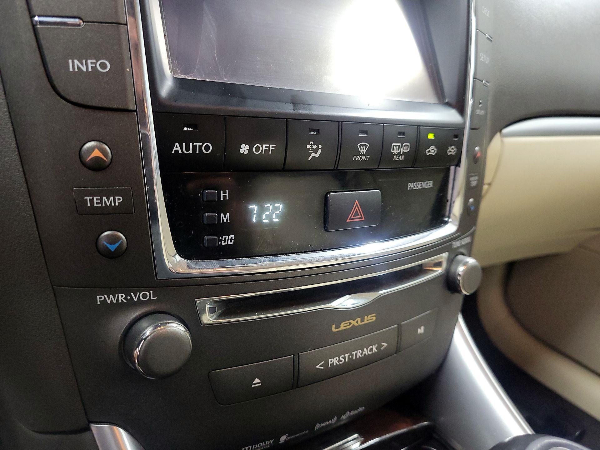 Thumbnail: 2013 Lexus IS - 16