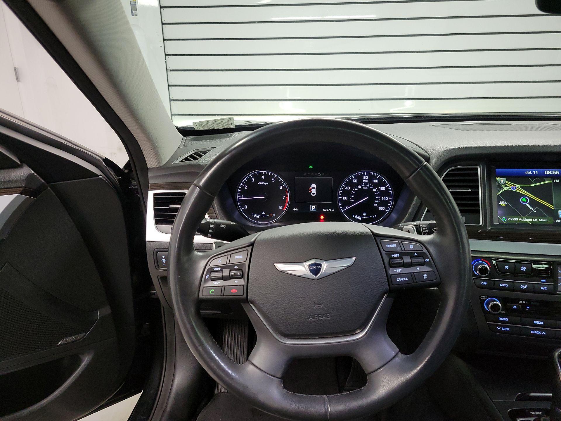 Thumbnail: 2015 Hyundai Genesis - 10