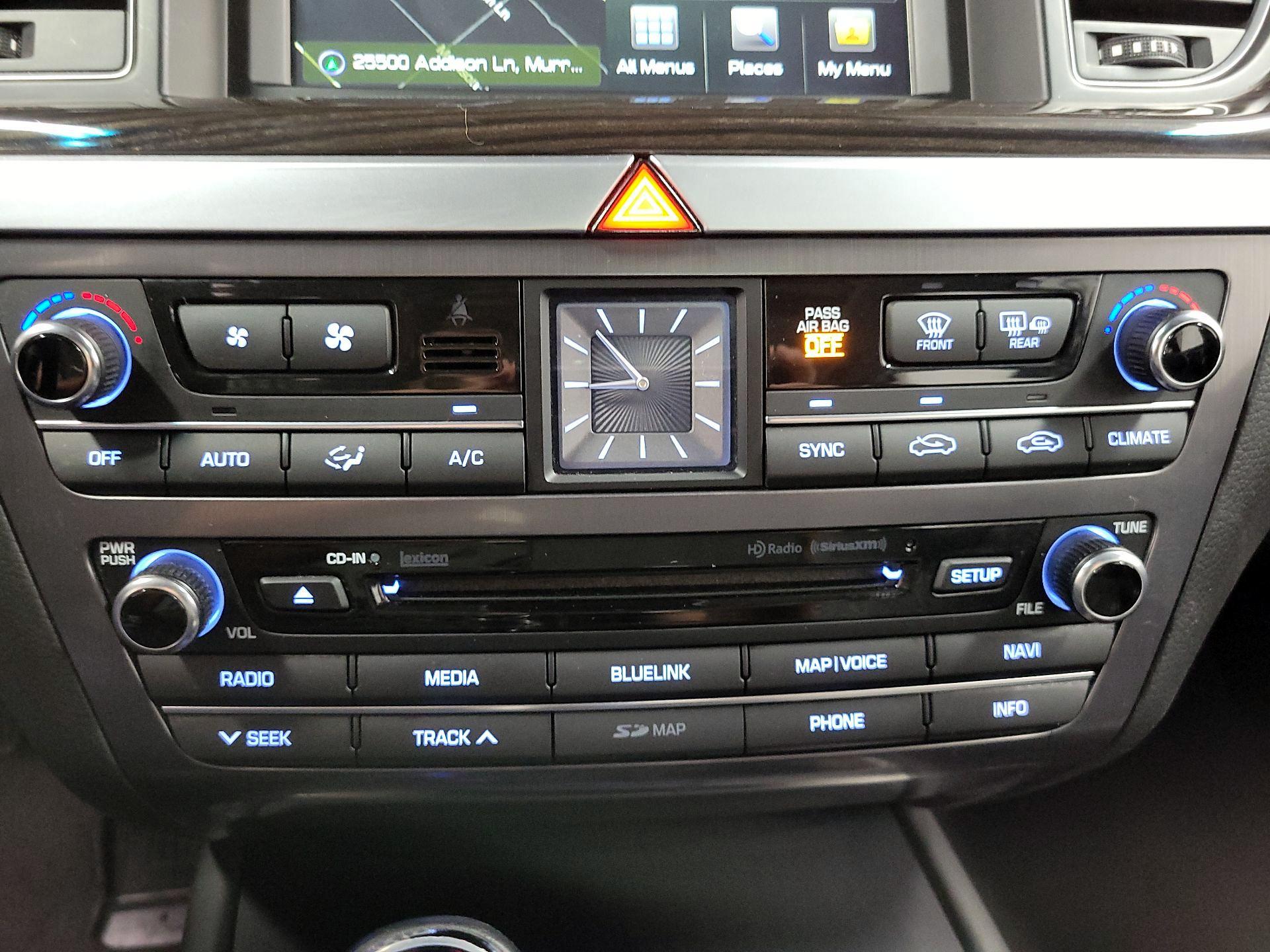 Thumbnail: 2015 Hyundai Genesis - 17
