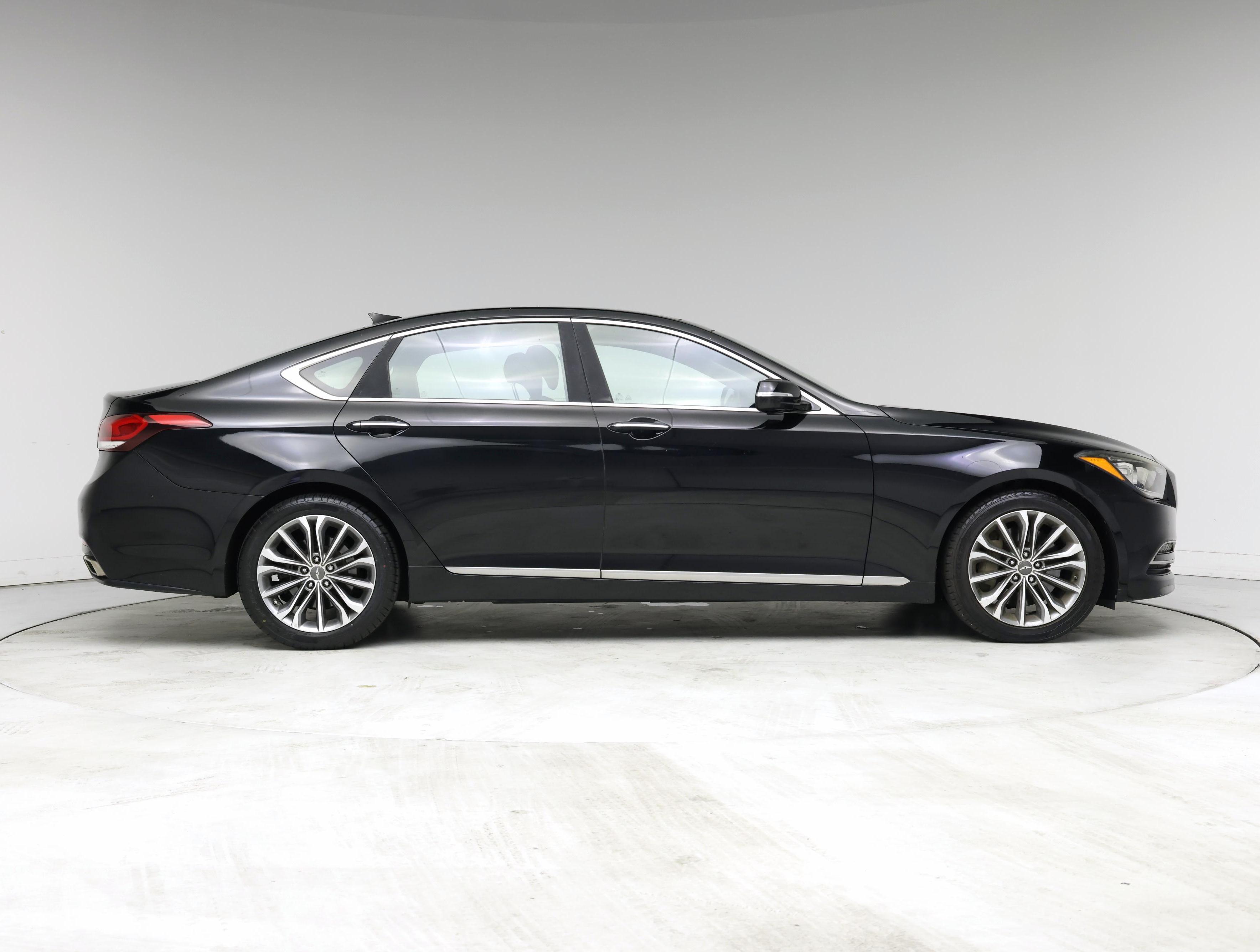 Thumbnail: 2015 Hyundai Genesis - 7