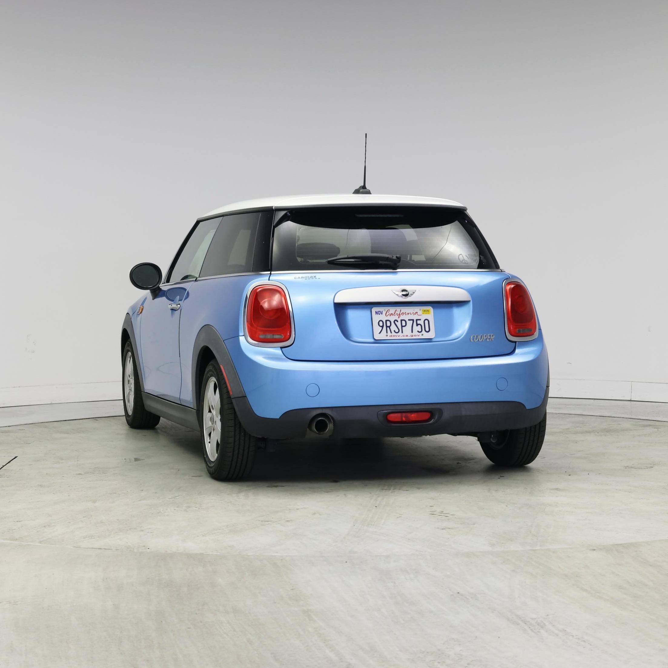 Thumbnail: 2015 MINI Cooper Hardtop - 2