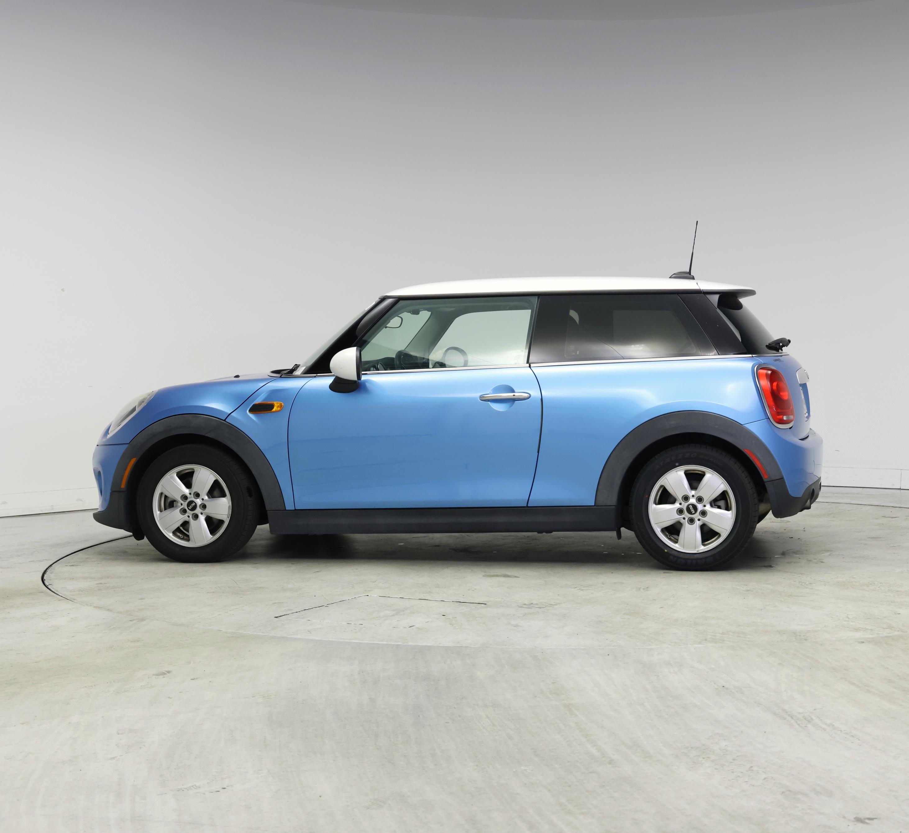 Thumbnail: 2015 MINI Cooper Hardtop - 3