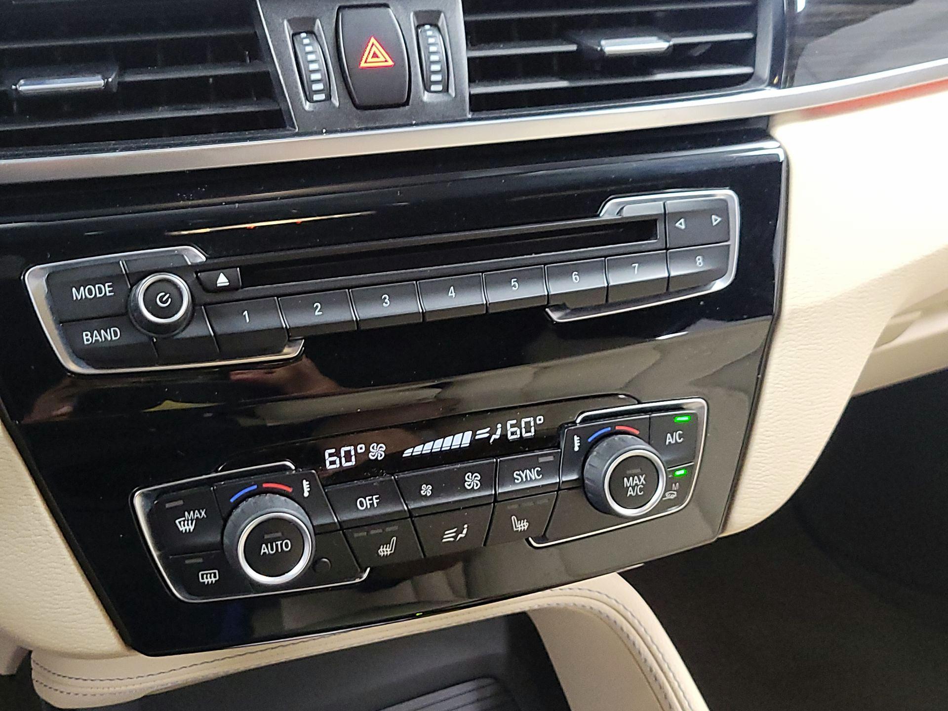 Thumbnail: 2017 BMW X1 - 15