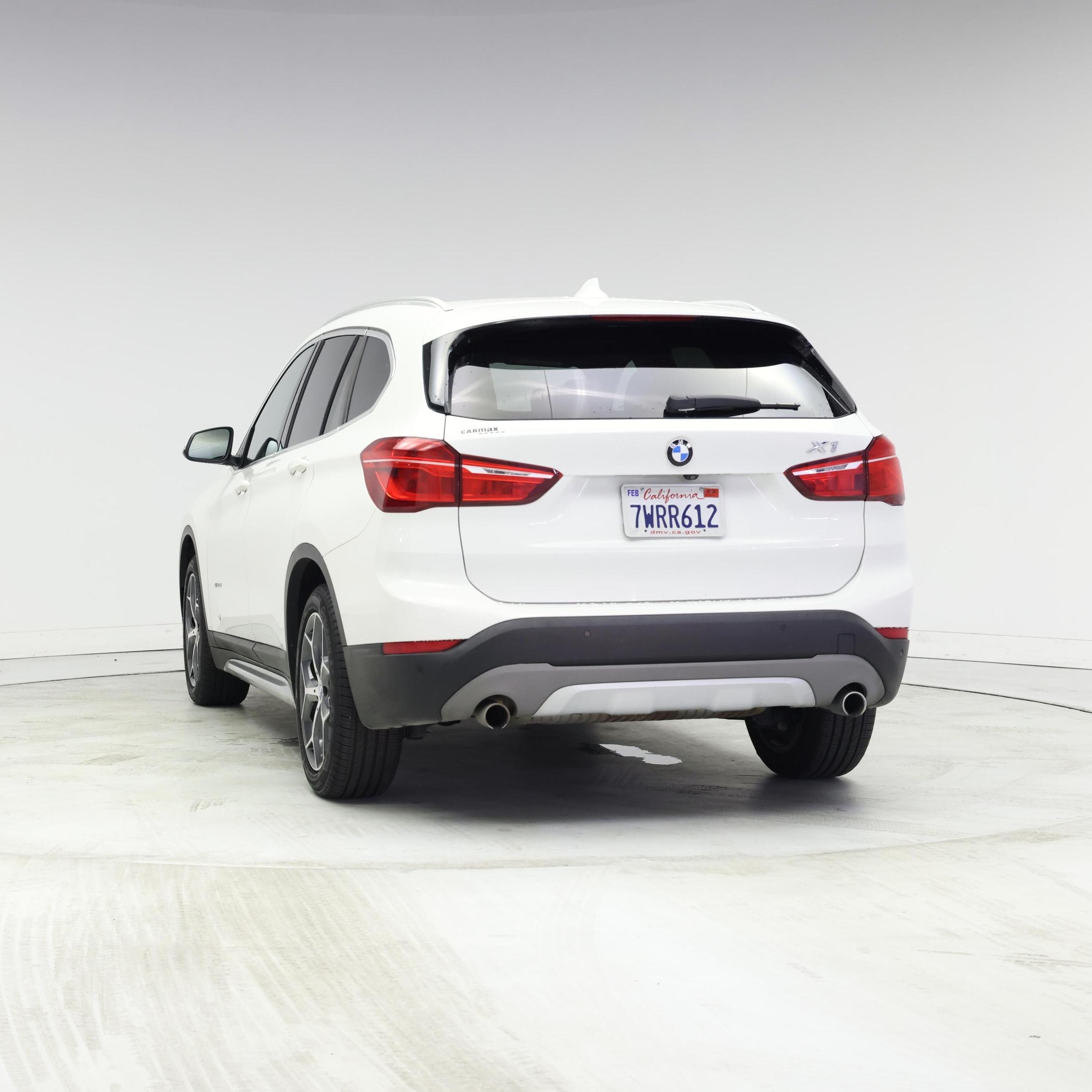 Thumbnail: 2017 BMW X1 - 6