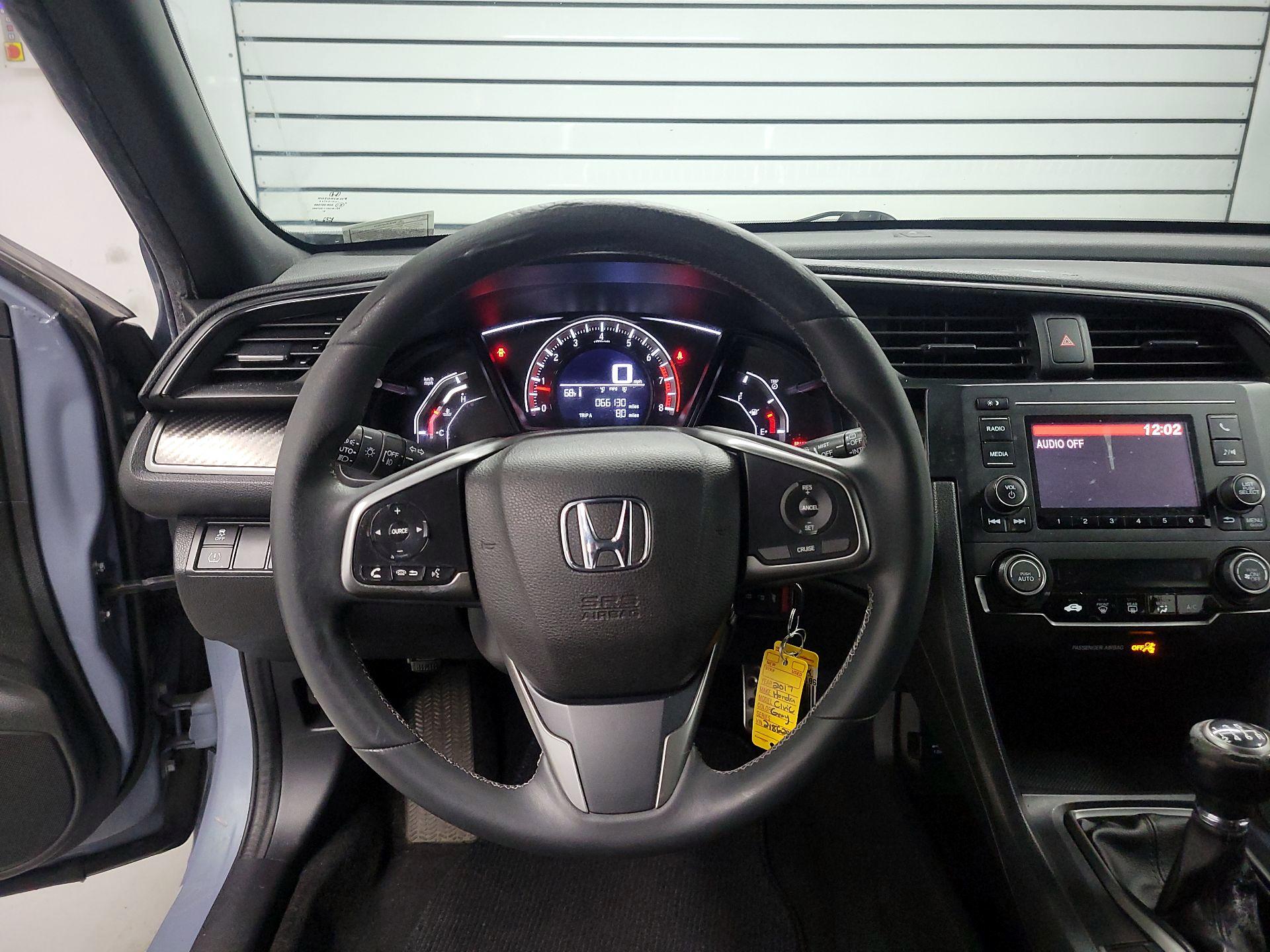 Thumbnail: 2017 Honda Civic - 10