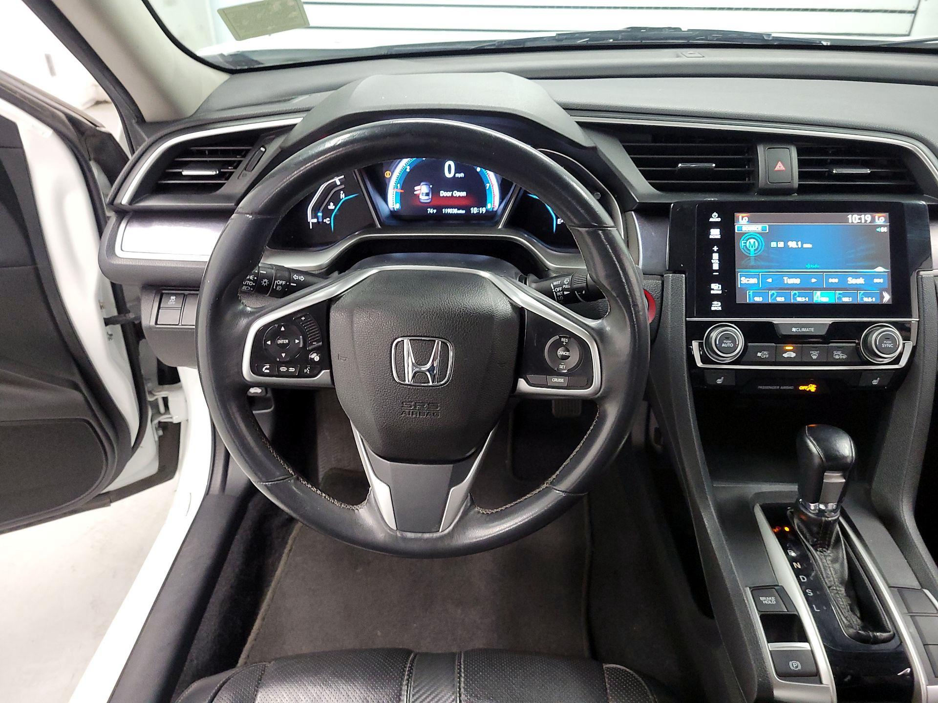 Thumbnail: 2016 Honda Civic - 10