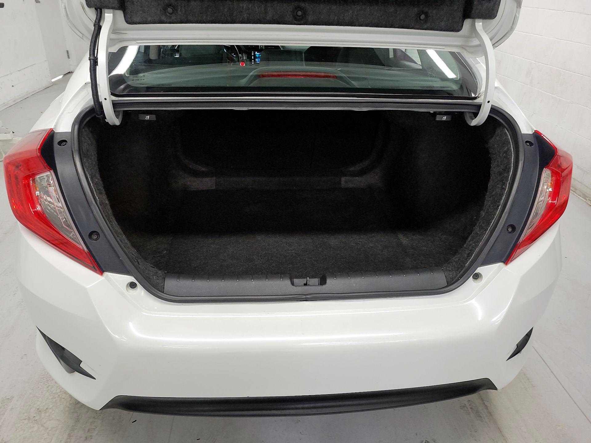 Thumbnail: 2016 Honda Civic - 18