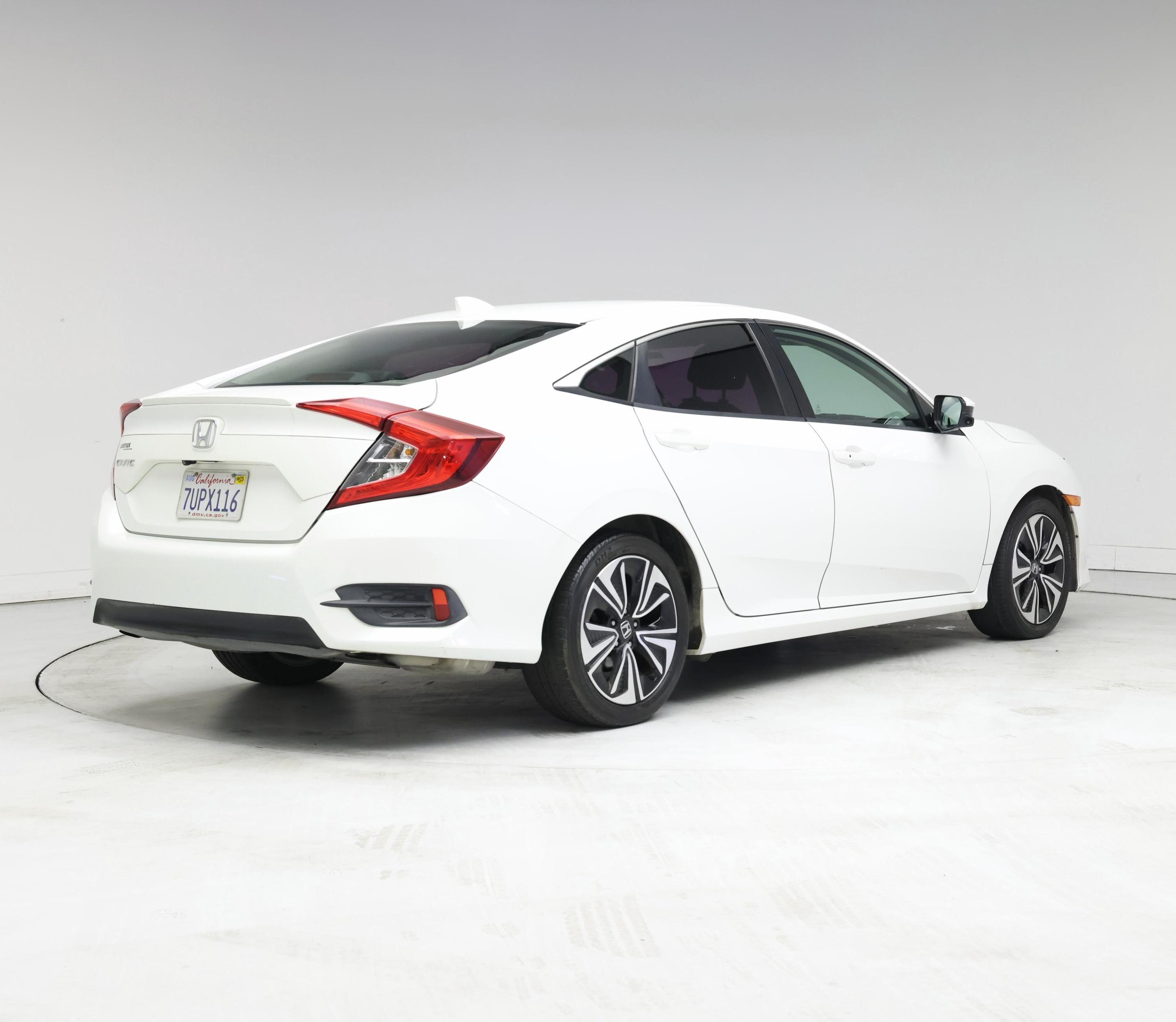 Thumbnail: 2016 Honda Civic - 8