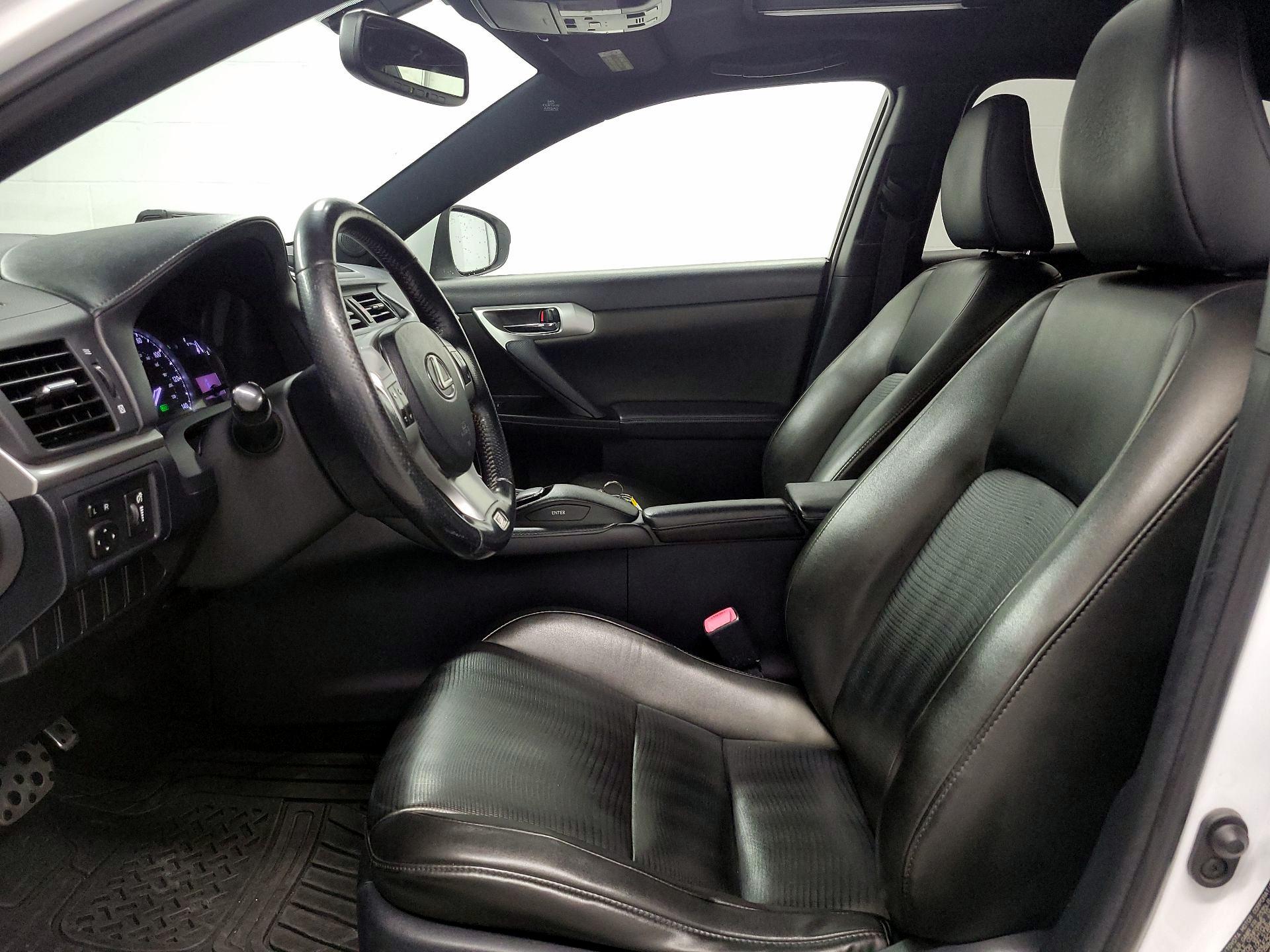 Thumbnail: 2013 Lexus CT - 11