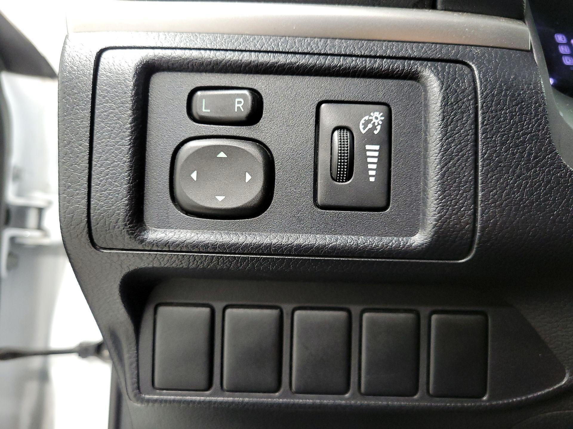 Thumbnail: 2013 Lexus CT - 13