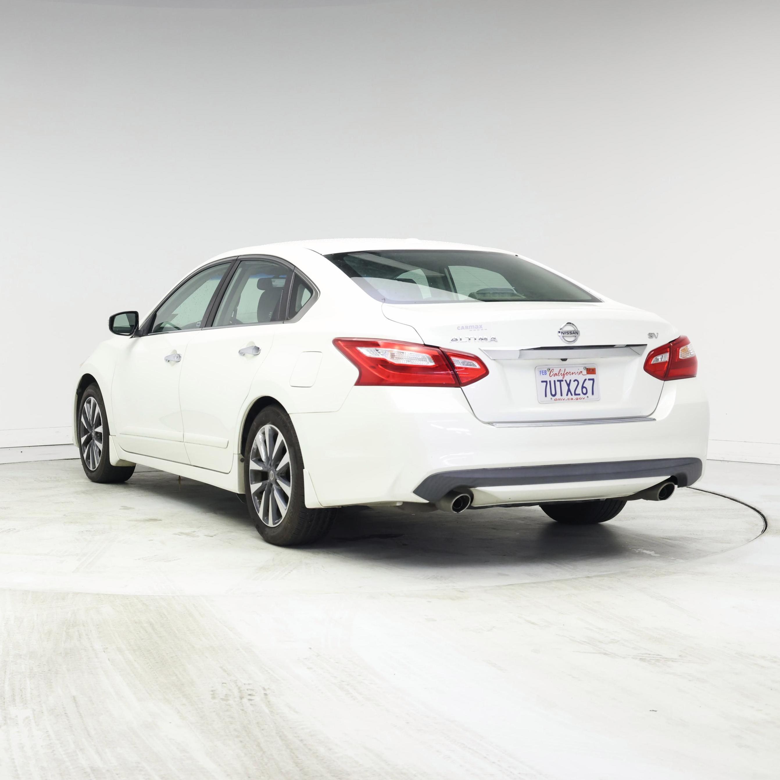 Thumbnail: 2017 Nissan Altima - 2