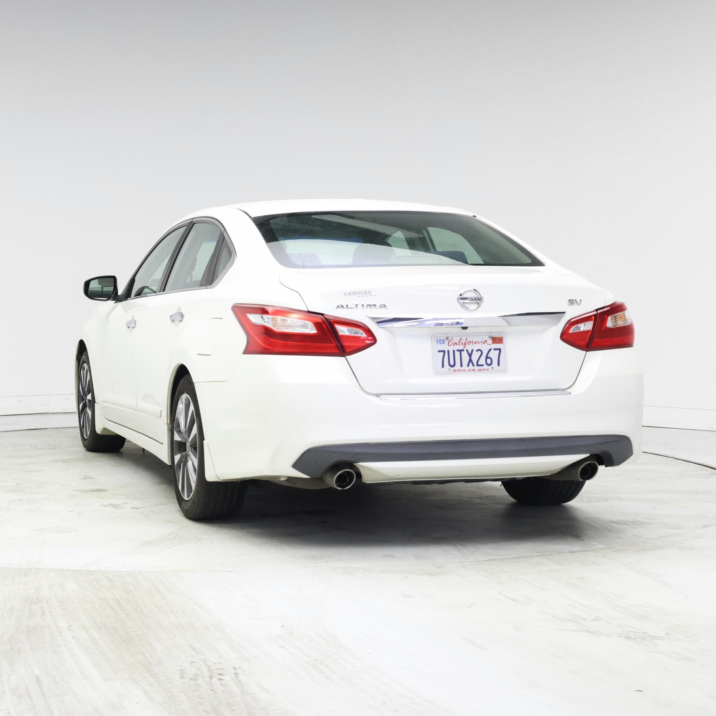 Thumbnail: 2017 Nissan Altima - 6
