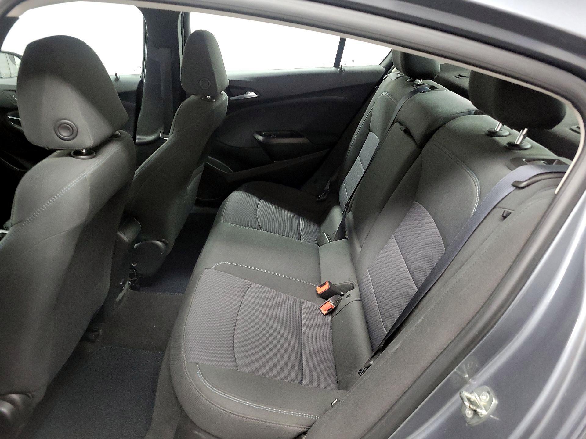 Thumbnail: 2018 Chevrolet Cruze - 16