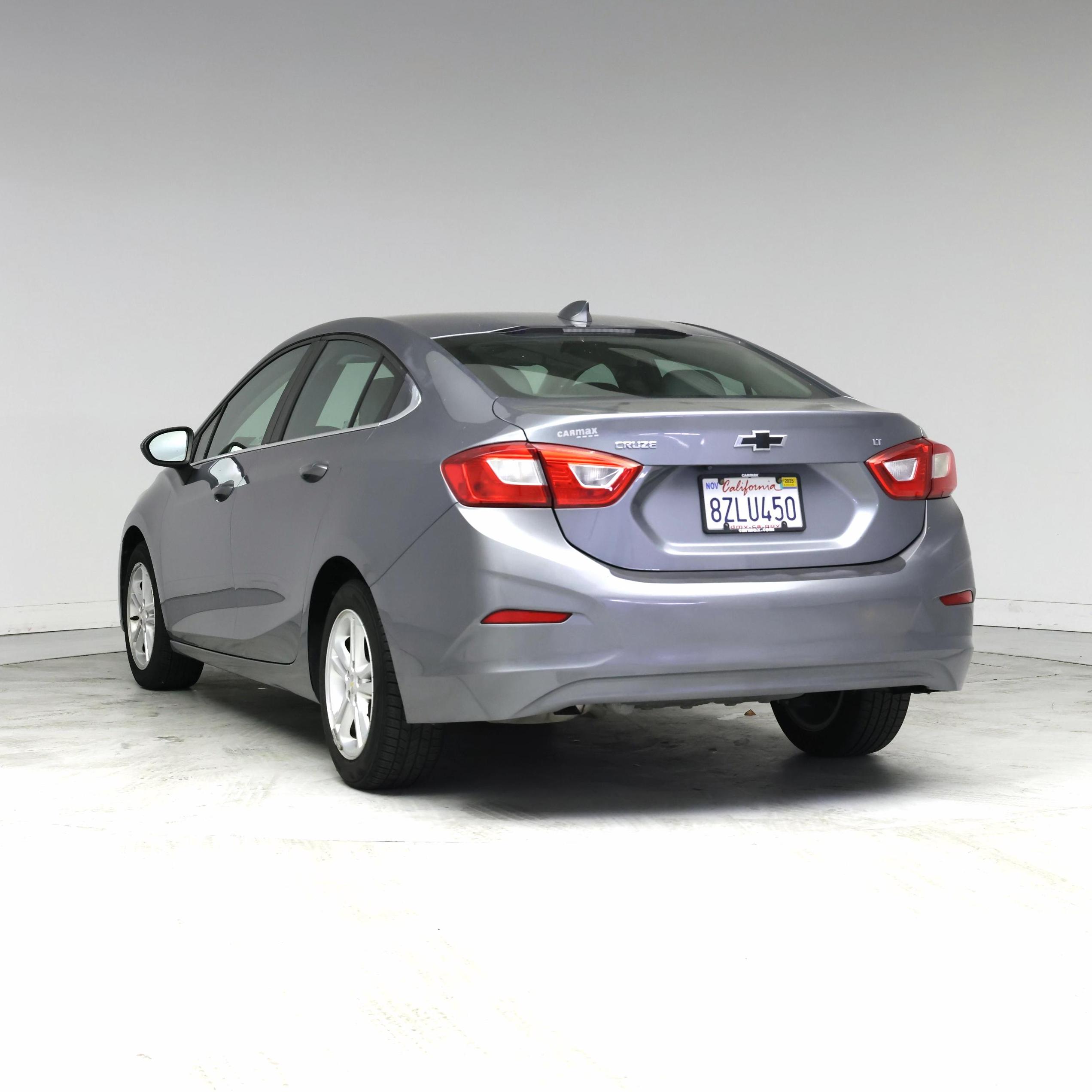 Thumbnail: 2018 Chevrolet Cruze - 2