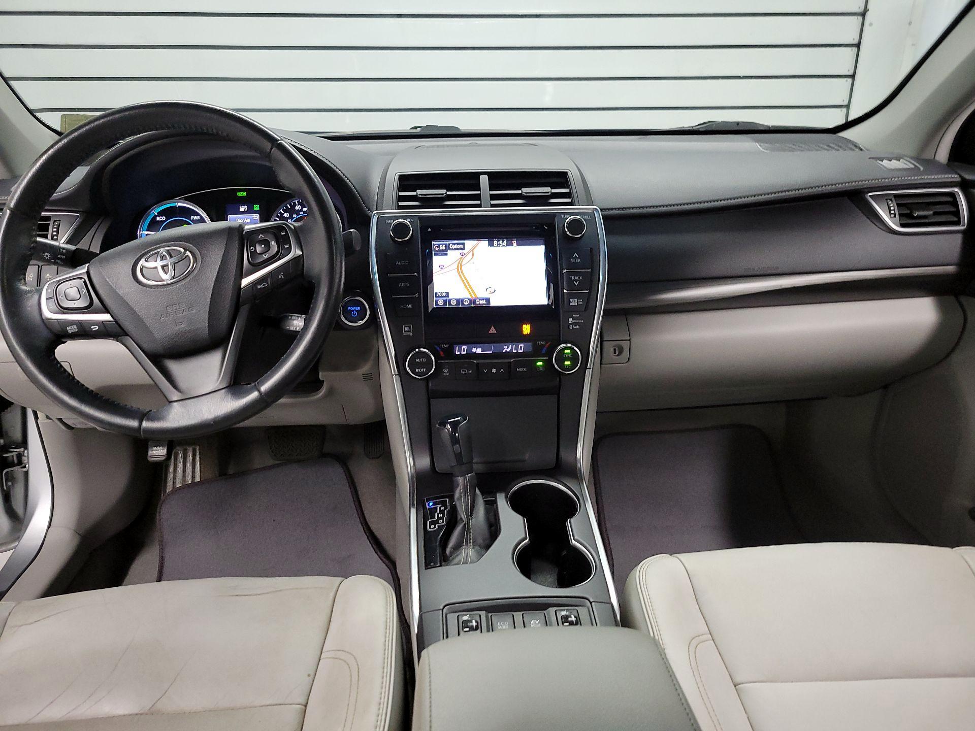 Thumbnail: 2015 Toyota Camry - 9