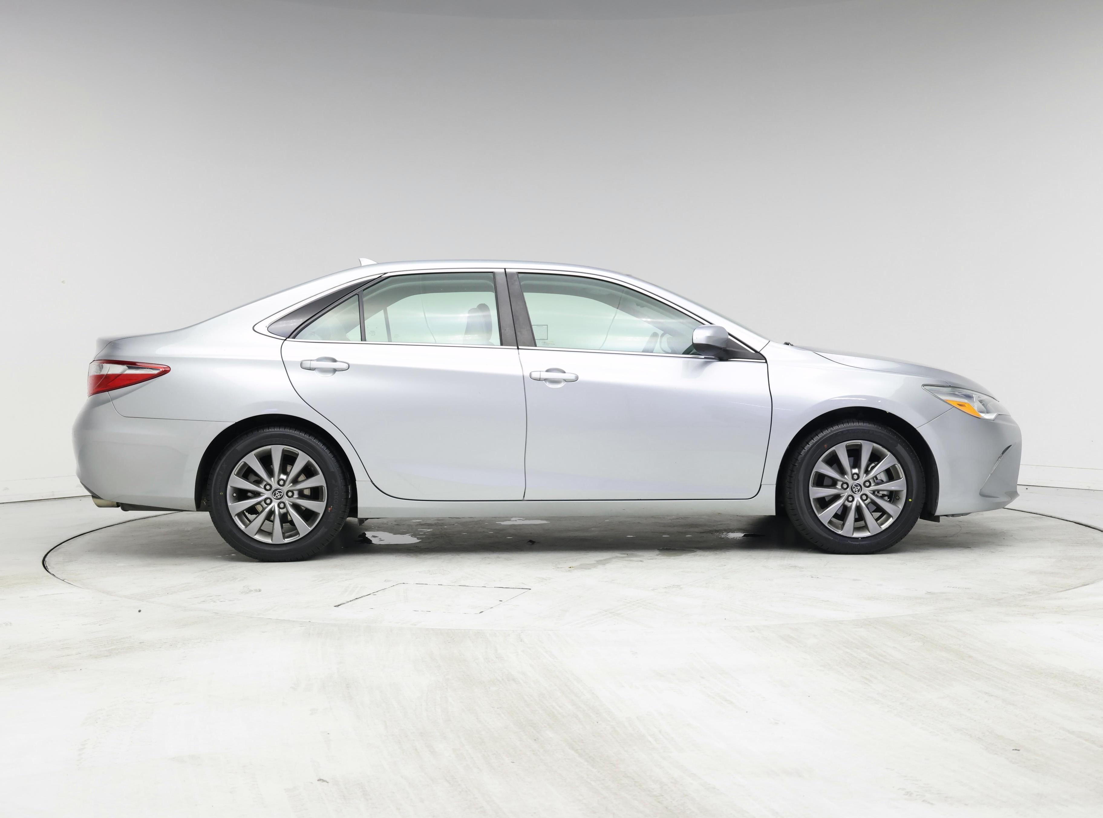 Thumbnail: 2015 Toyota Camry - 7