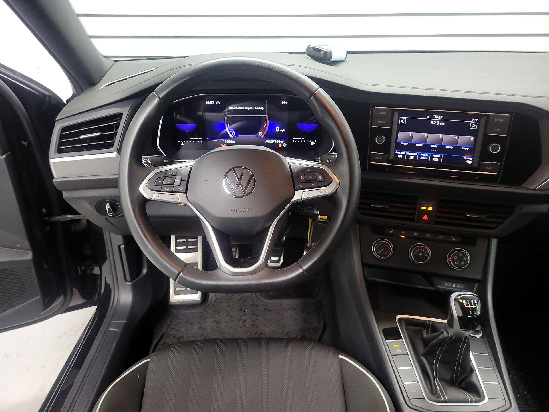 Thumbnail: 2024 Volkswagen Jetta - 10