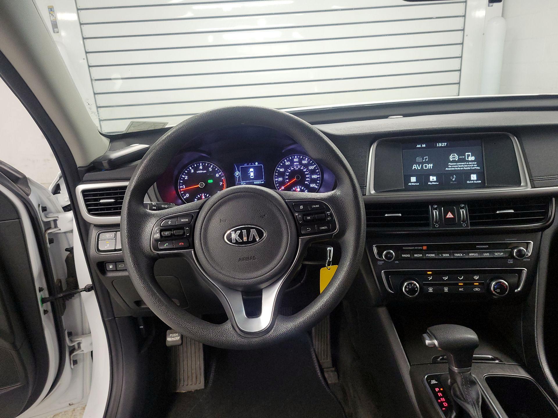 Thumbnail: 2018 Kia Optima - 10