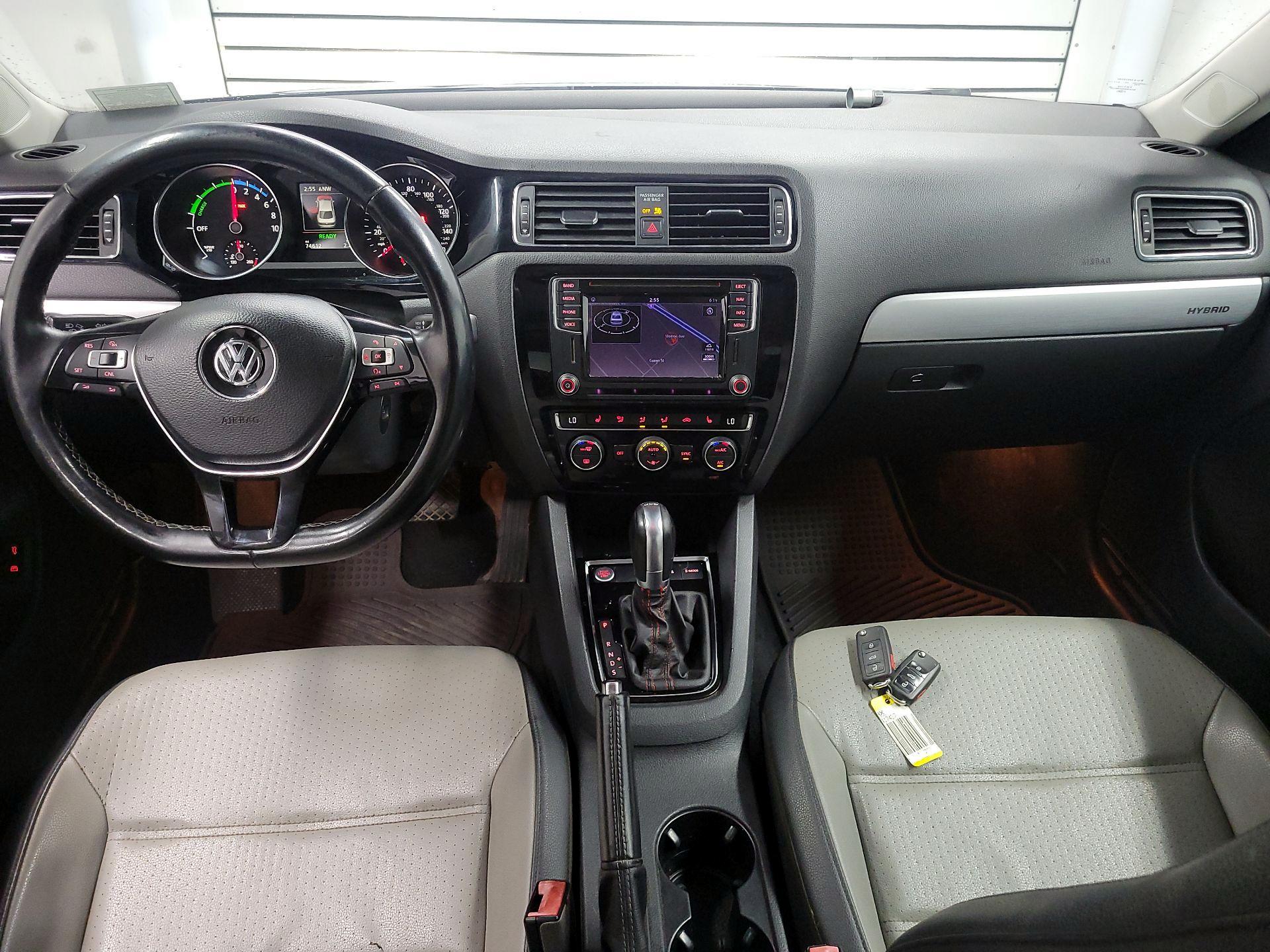 Thumbnail: 2016 Volkswagen Jetta - 9