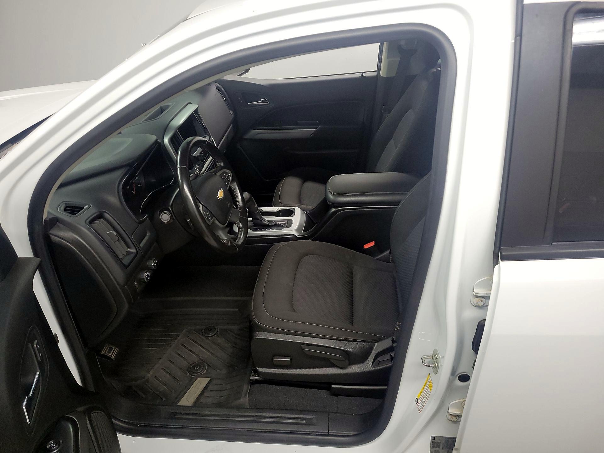 Thumbnail: 2019 Chevrolet Colorado - 11