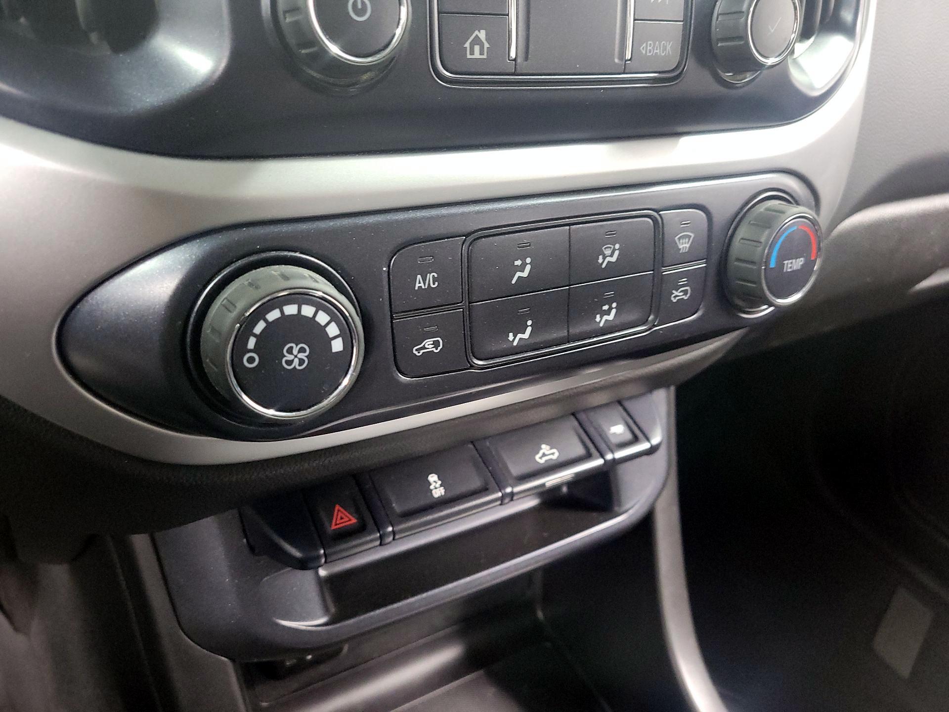 Thumbnail: 2019 Chevrolet Colorado - 16