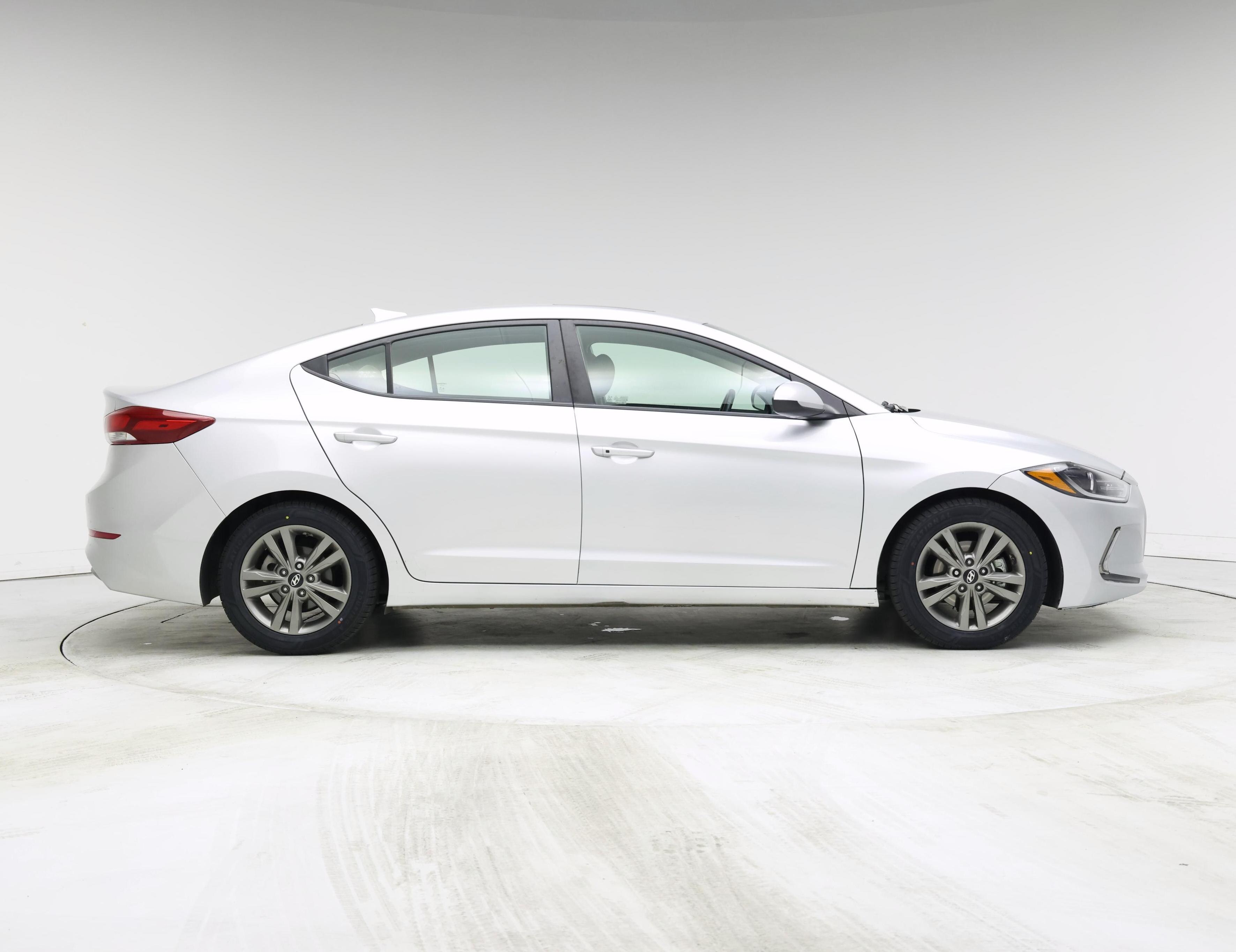 Thumbnail: 2018 Hyundai Elantra - 7
