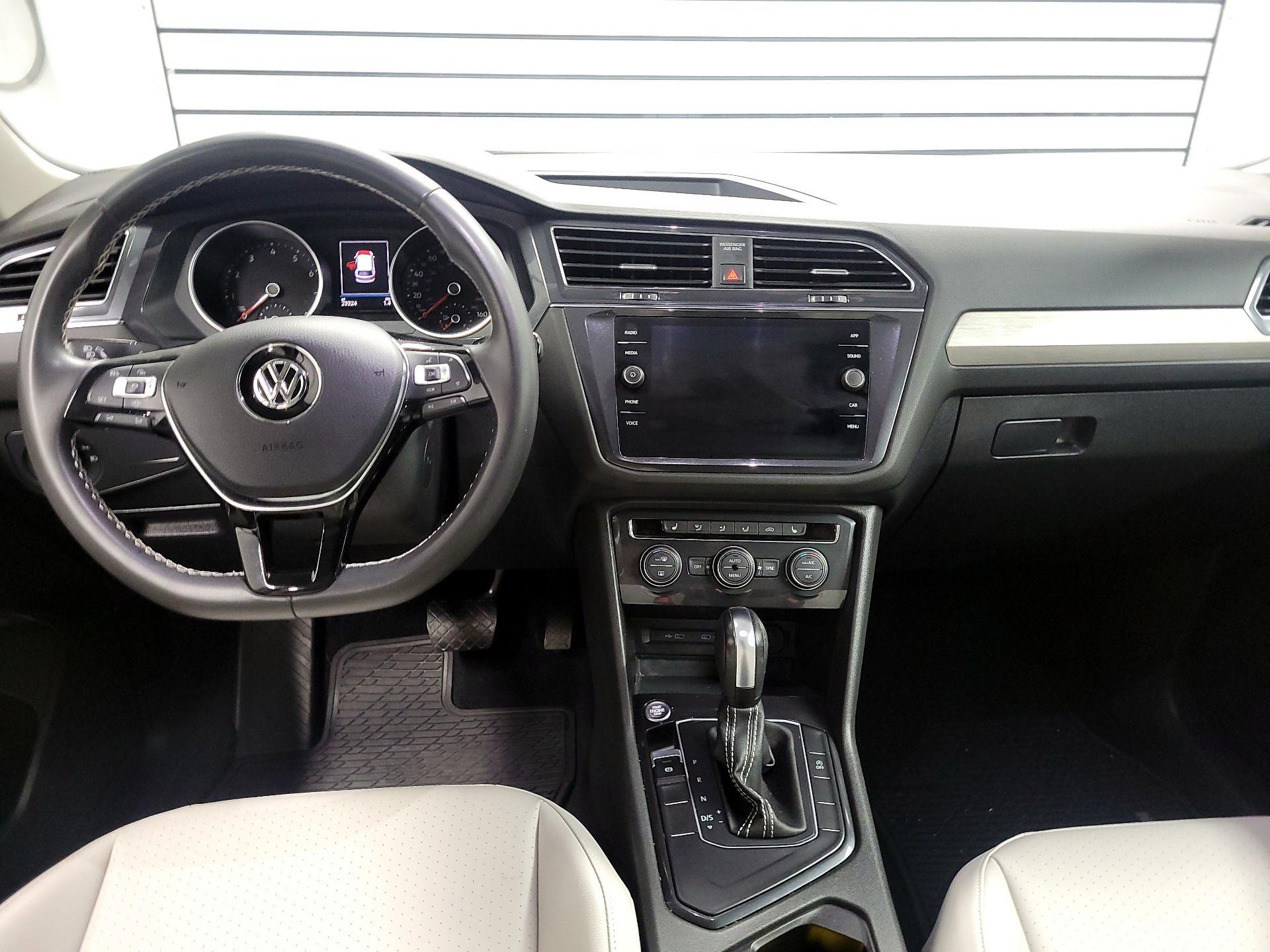 Thumbnail: 2021 Volkswagen Tiguan - 9