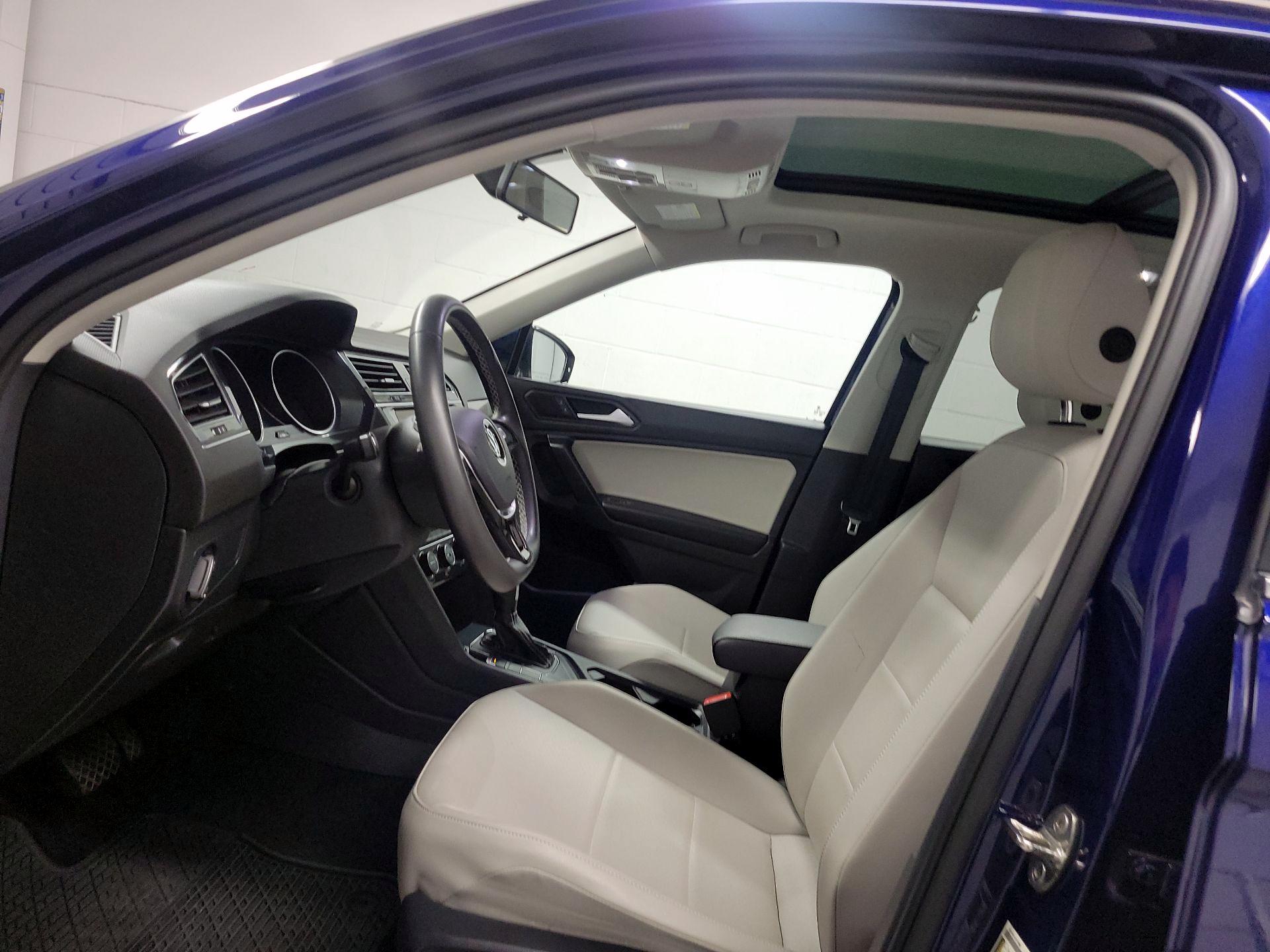 Thumbnail: 2021 Volkswagen Tiguan - 19