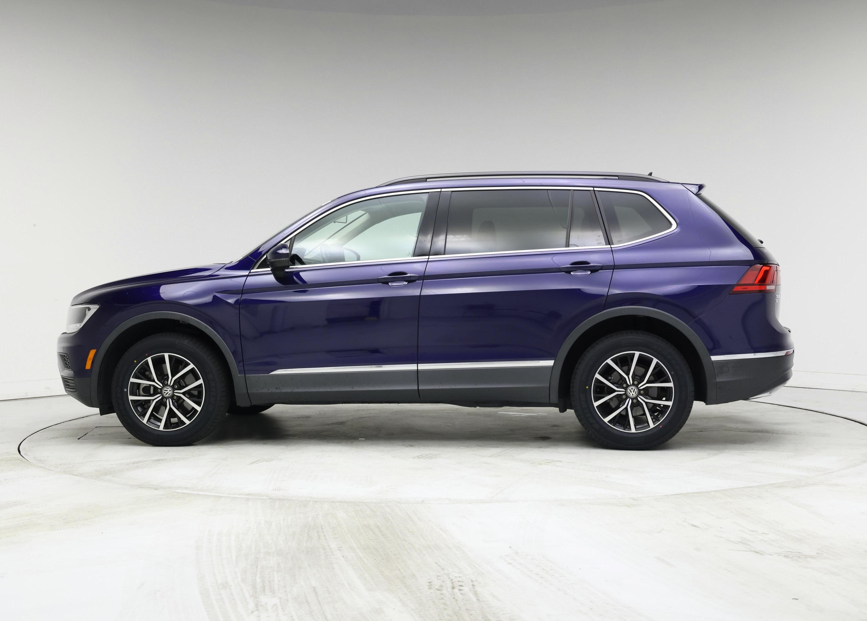 Thumbnail: 2021 Volkswagen Tiguan - 3