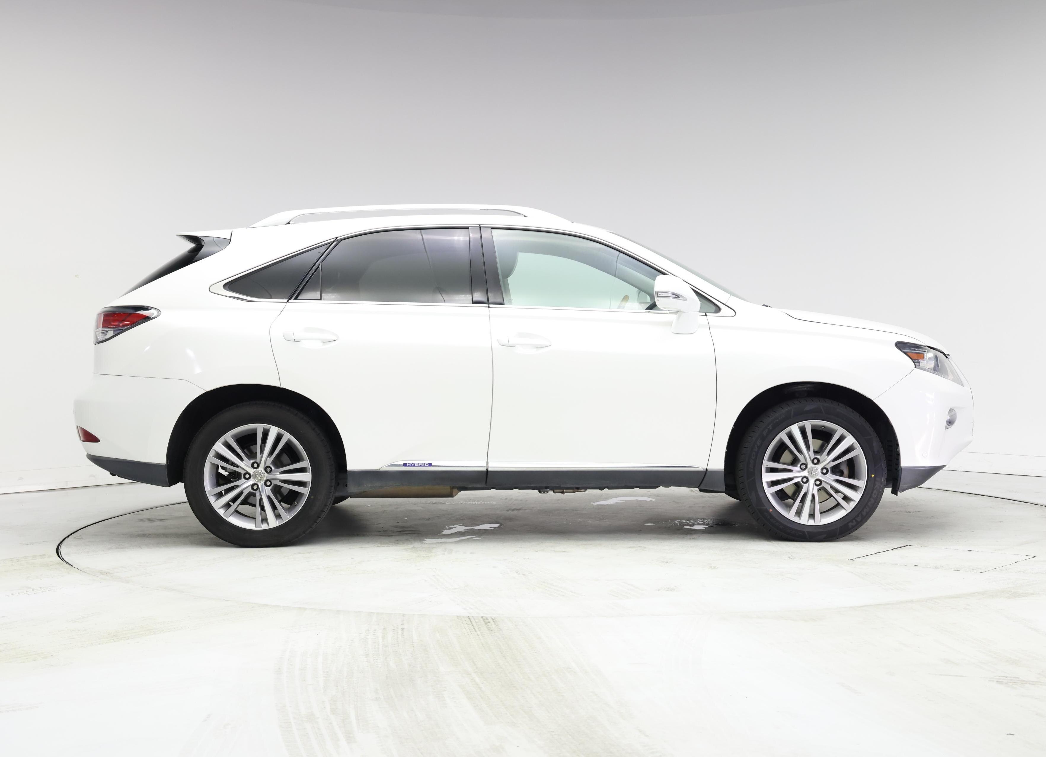 Thumbnail: 2015 Lexus RX - 7