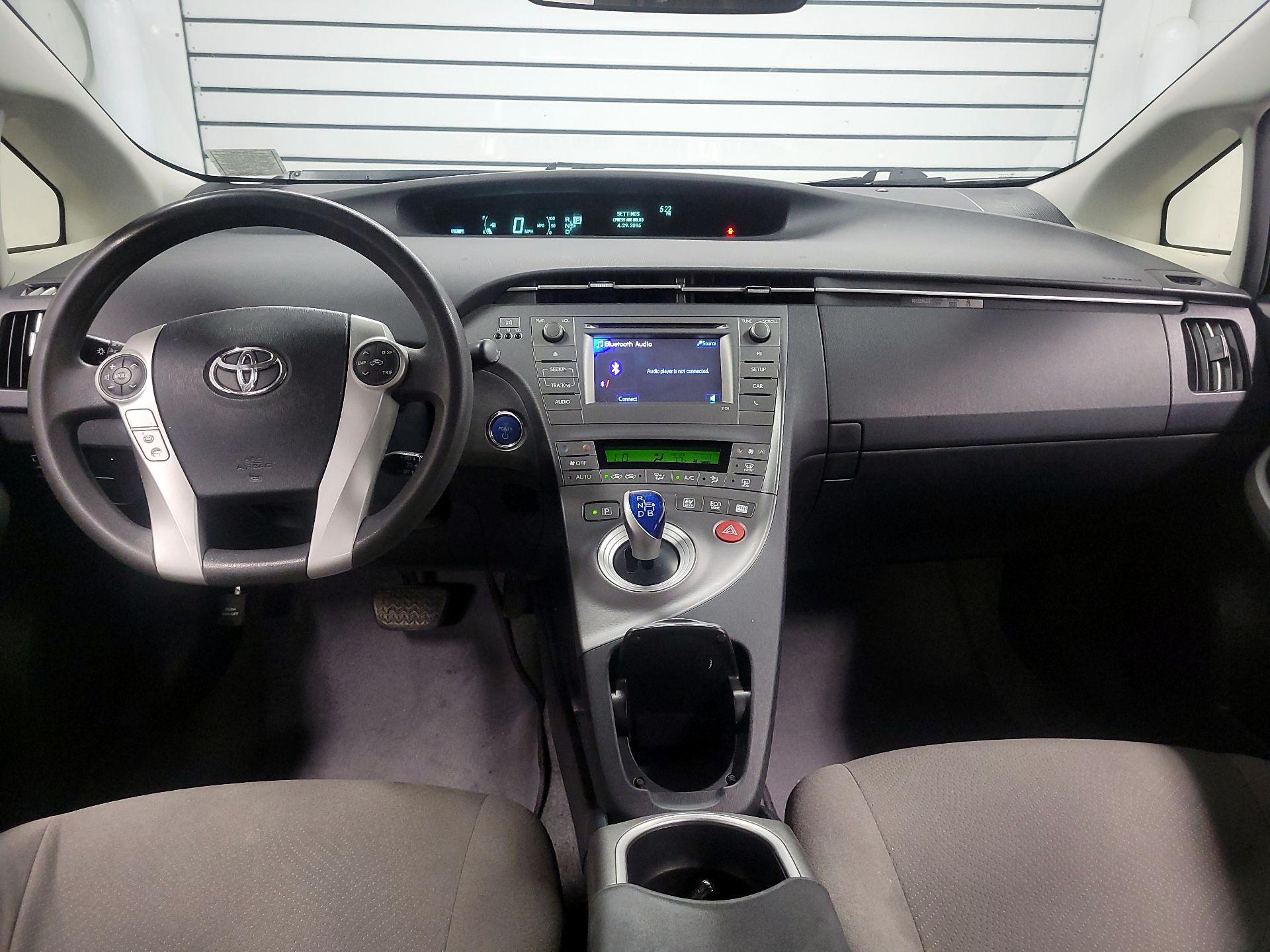 Thumbnail: 2014 Toyota Prius - 9