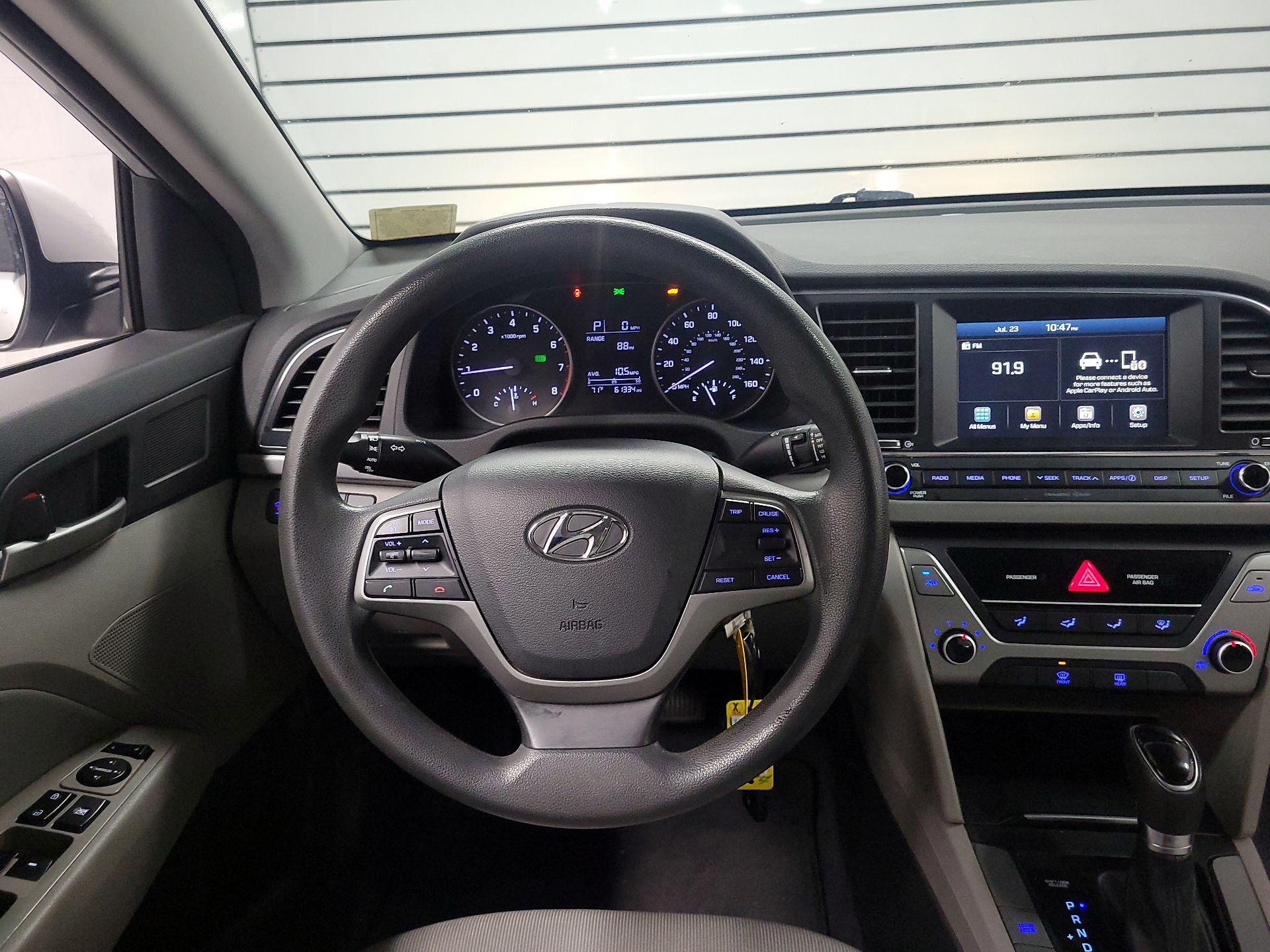 Thumbnail: 2017 Hyundai Elantra - 10
