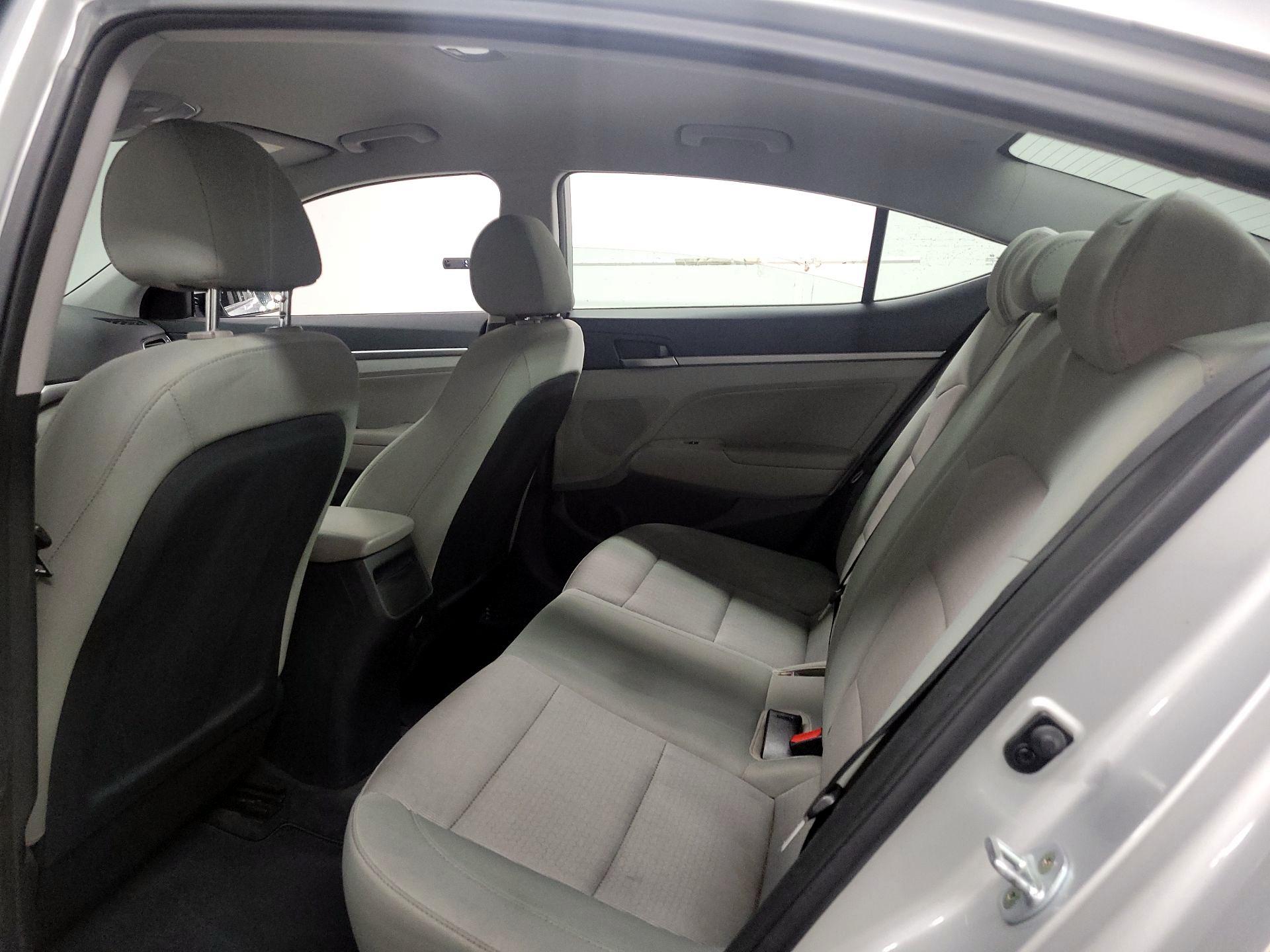 Thumbnail: 2017 Hyundai Elantra - 16