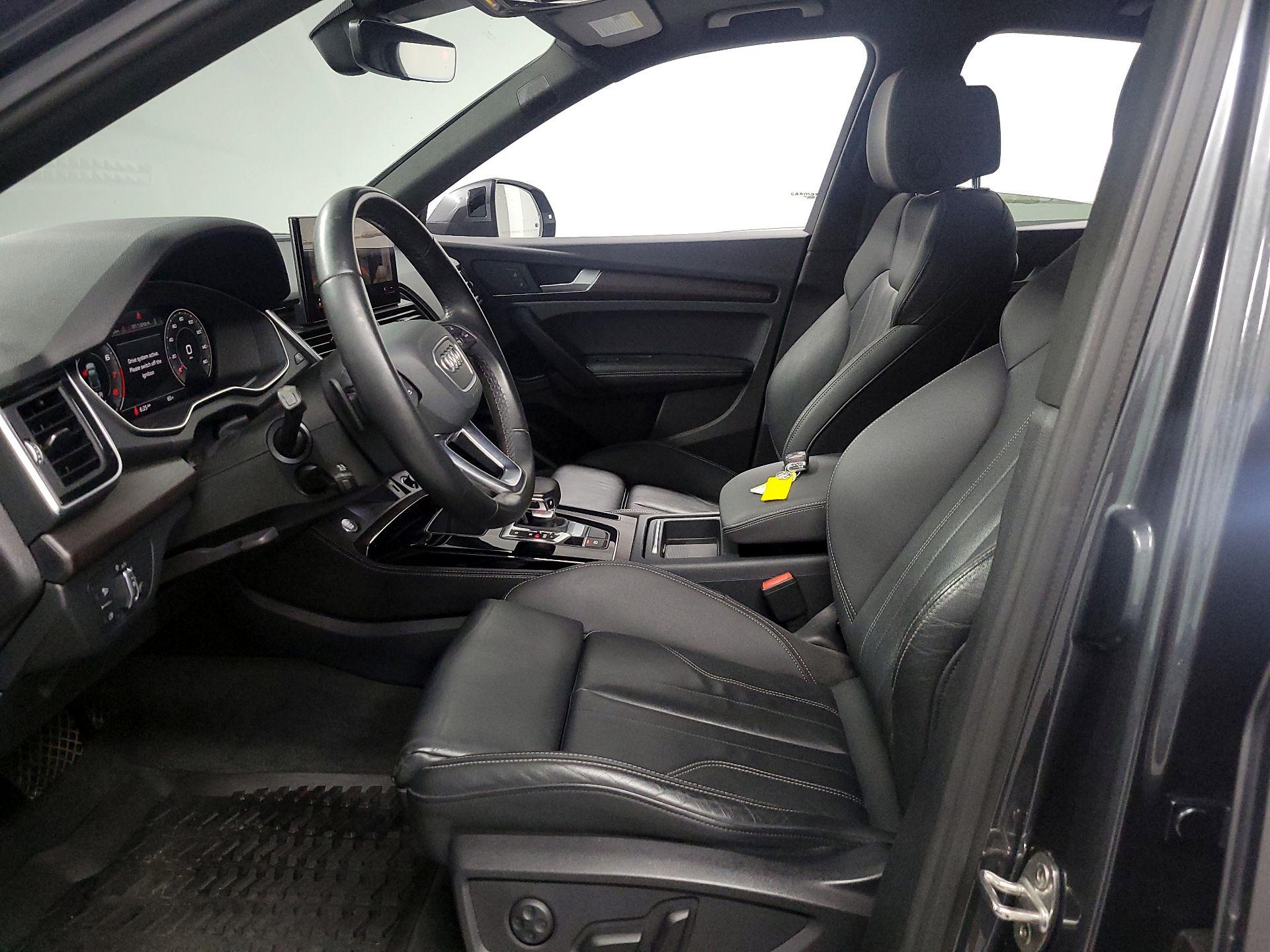 Thumbnail: 2022 Audi Q5 - 11