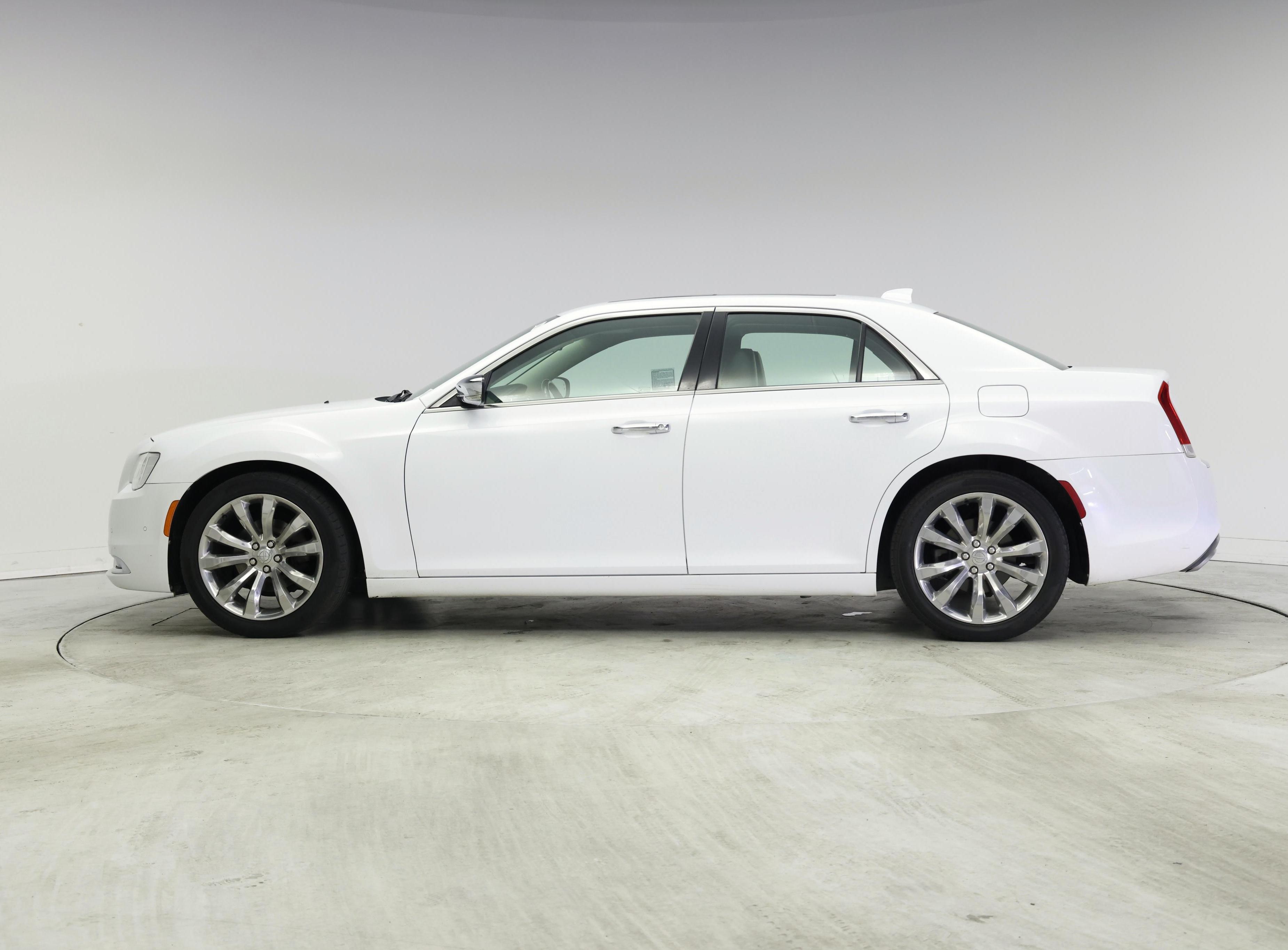 Thumbnail: 2015 Chrysler 300 - 3