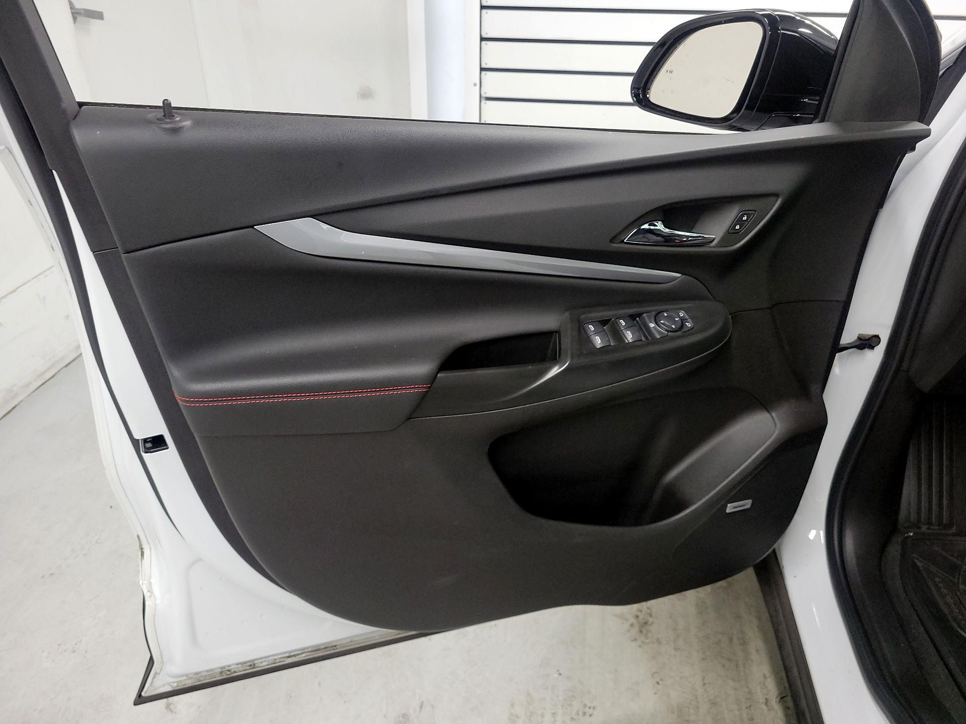 Thumbnail: 2023 Chevrolet Bolt EUV - 12