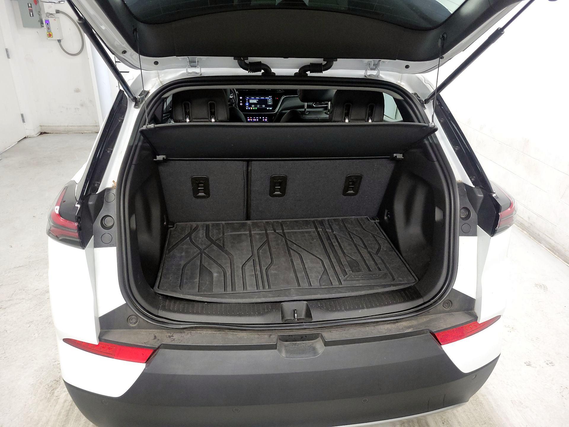 Thumbnail: 2023 Chevrolet Bolt EUV - 19