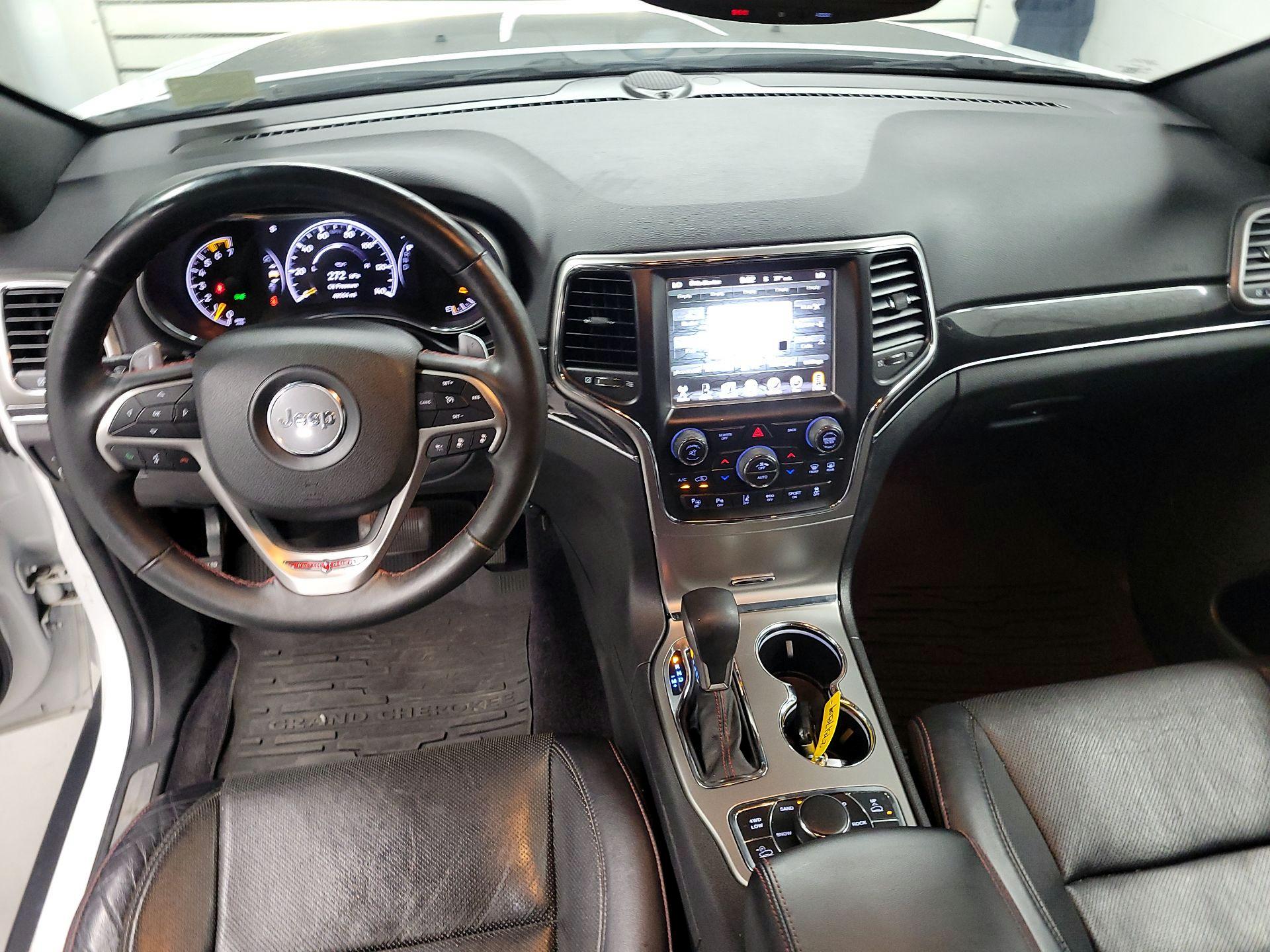 Thumbnail: 2017 Jeep Grand Cherokee - 9