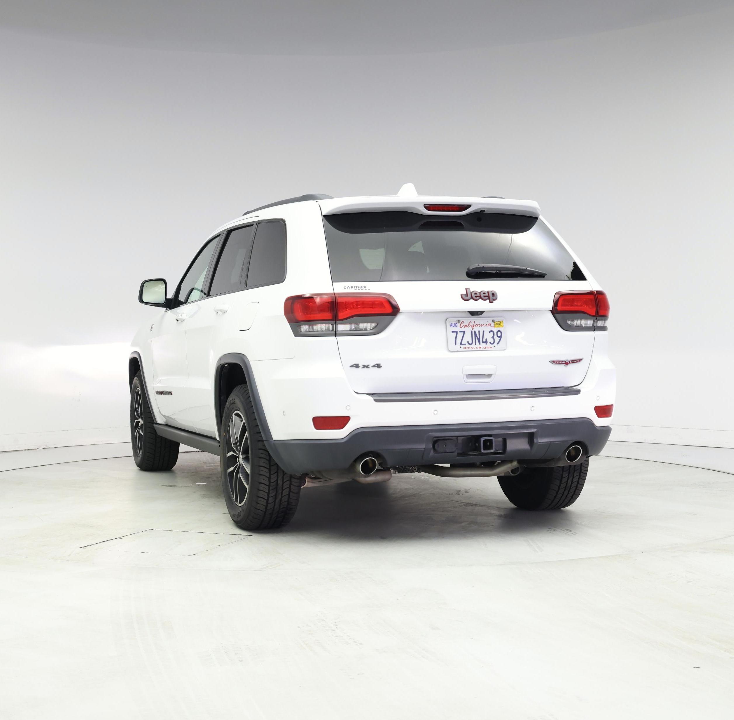 Thumbnail: 2017 Jeep Grand Cherokee - 2