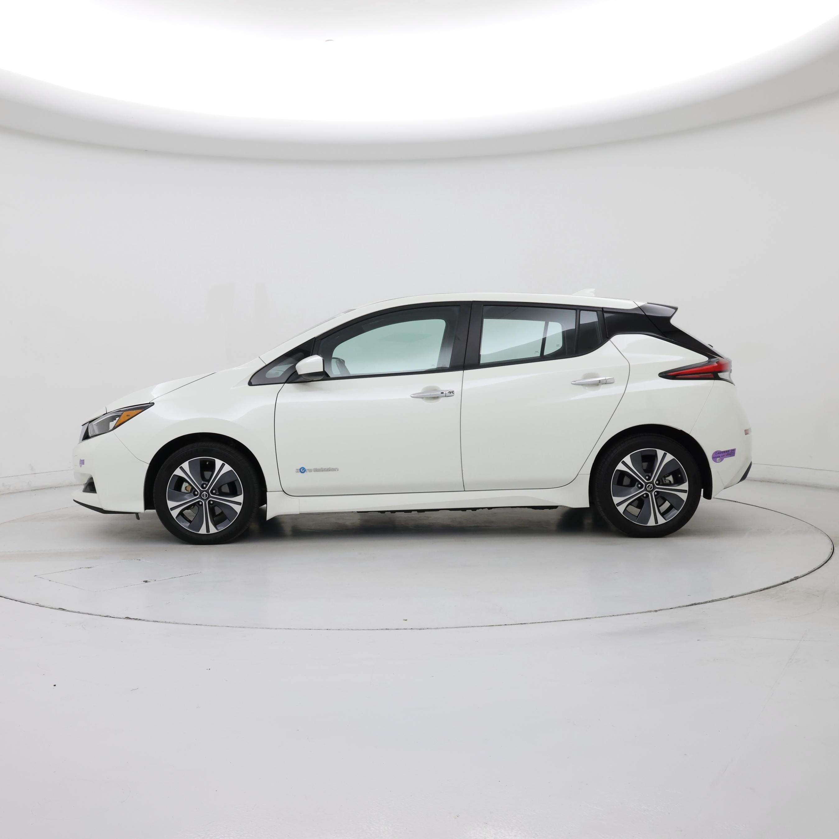 Thumbnail: 2019 Nissan Leaf - 3