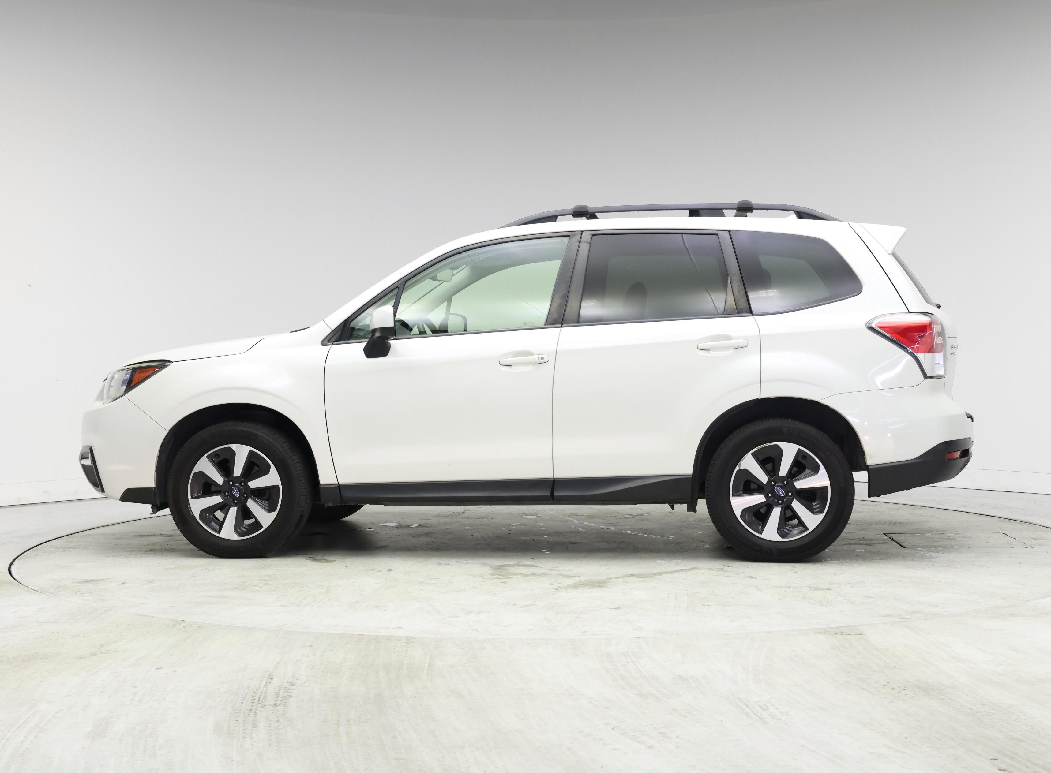 Thumbnail: 2017 Subaru Forester - 3