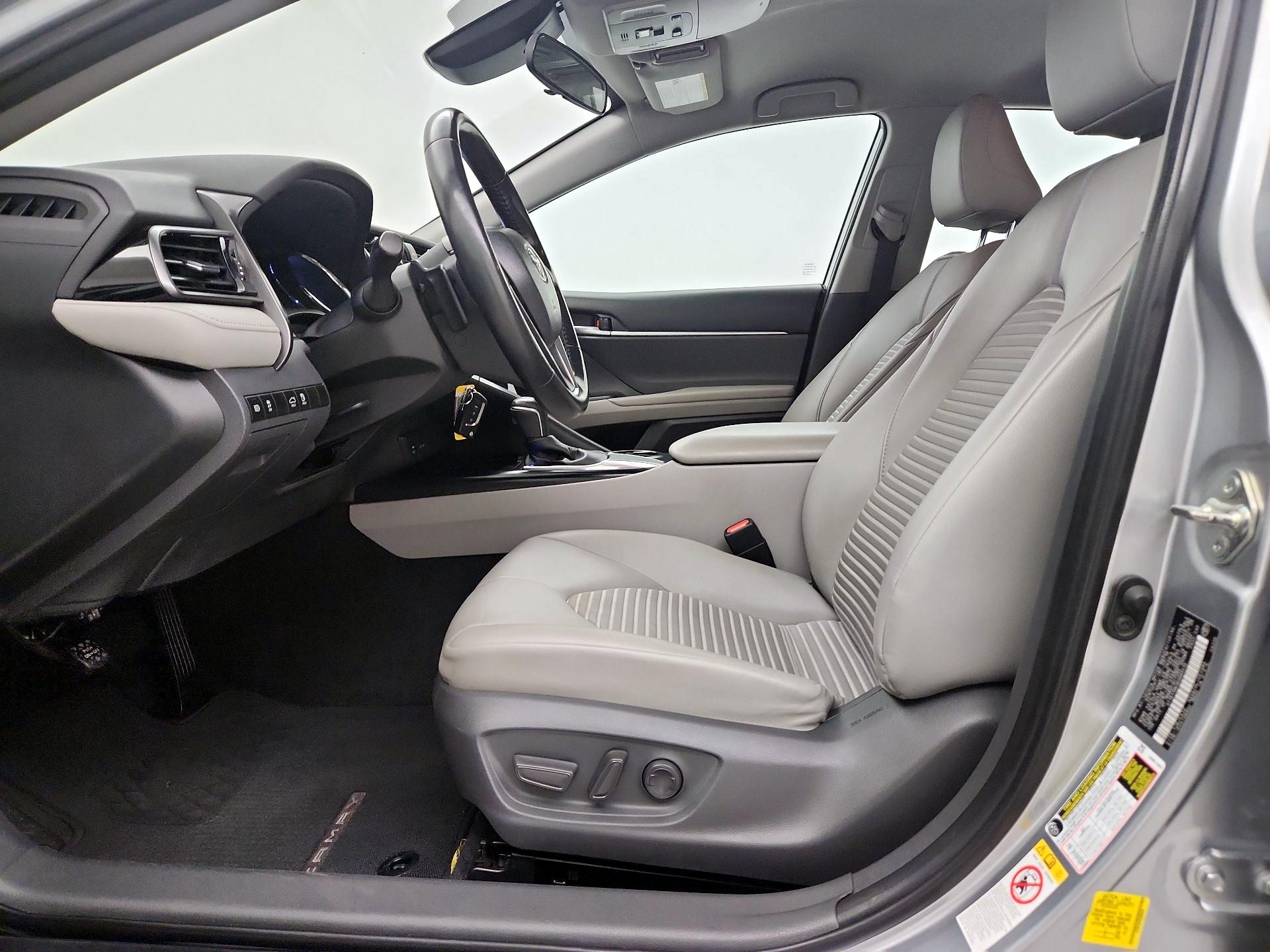 Thumbnail: 2019 Toyota Camry - 11