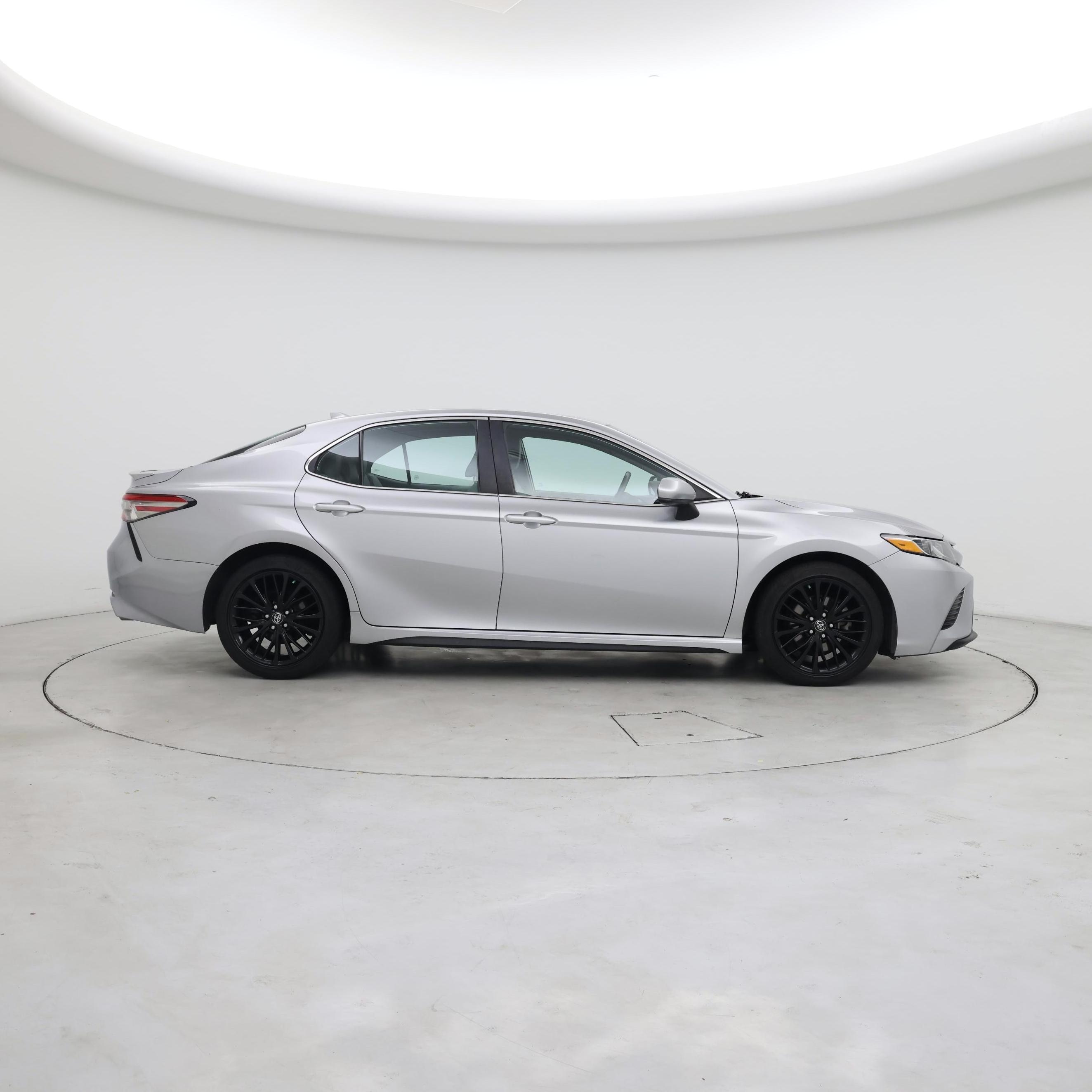 Thumbnail: 2019 Toyota Camry - 7
