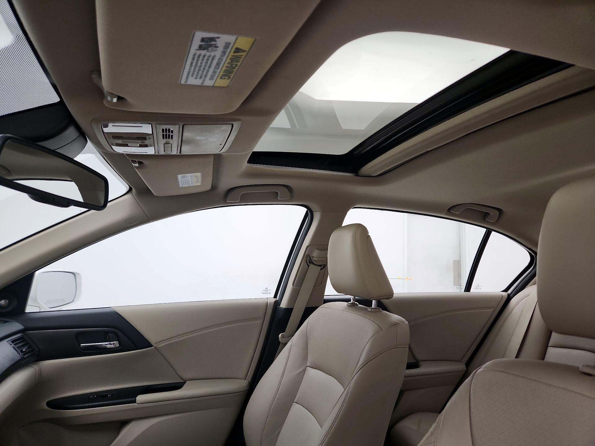 Thumbnail: 2015 Honda Accord - 19