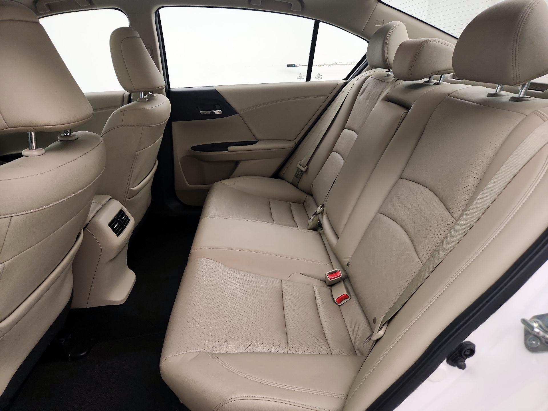 Thumbnail: 2015 Honda Accord - 20