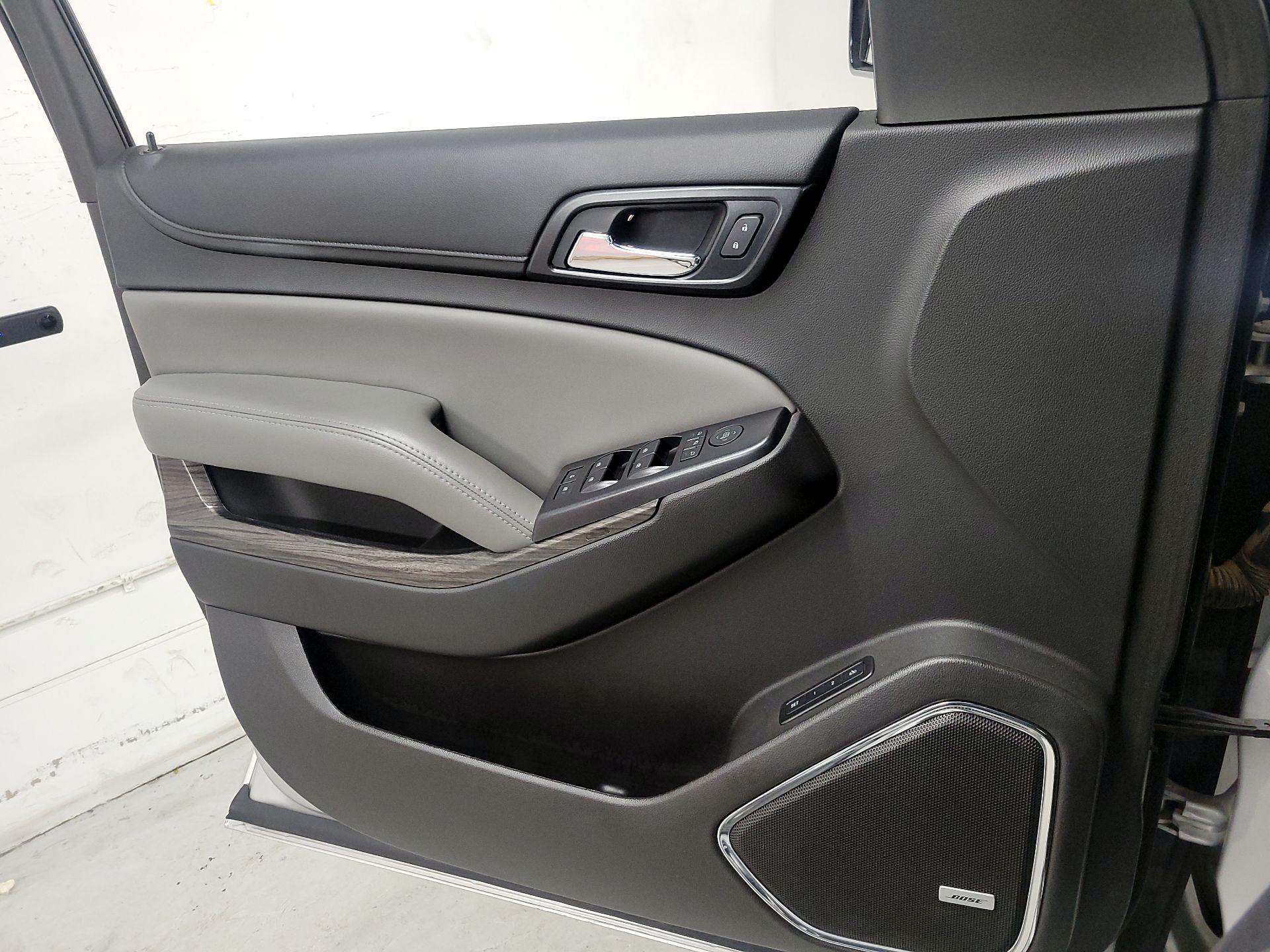 Thumbnail: 2015 Chevrolet Tahoe - 12